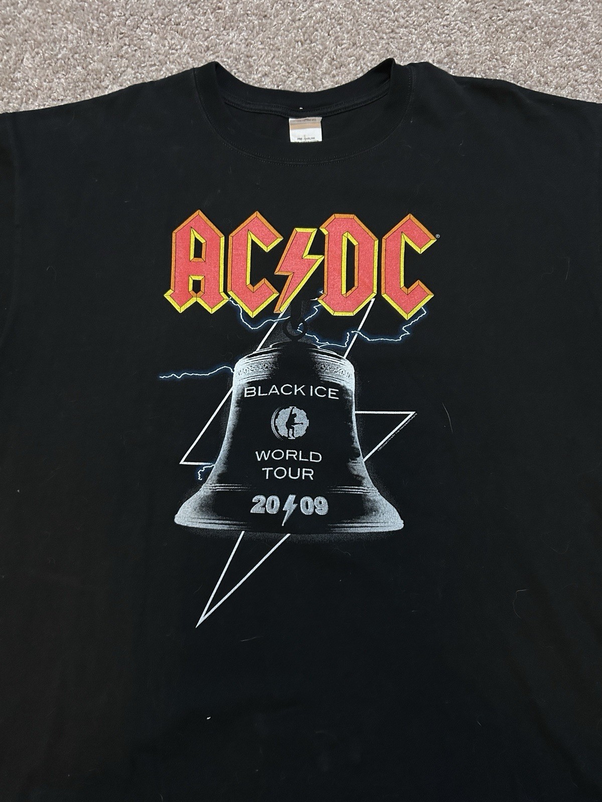 2000s AC/DC Black Ice 2009 World Tour Rock And Roll Rock Band Tee Sz 2XL gallery
