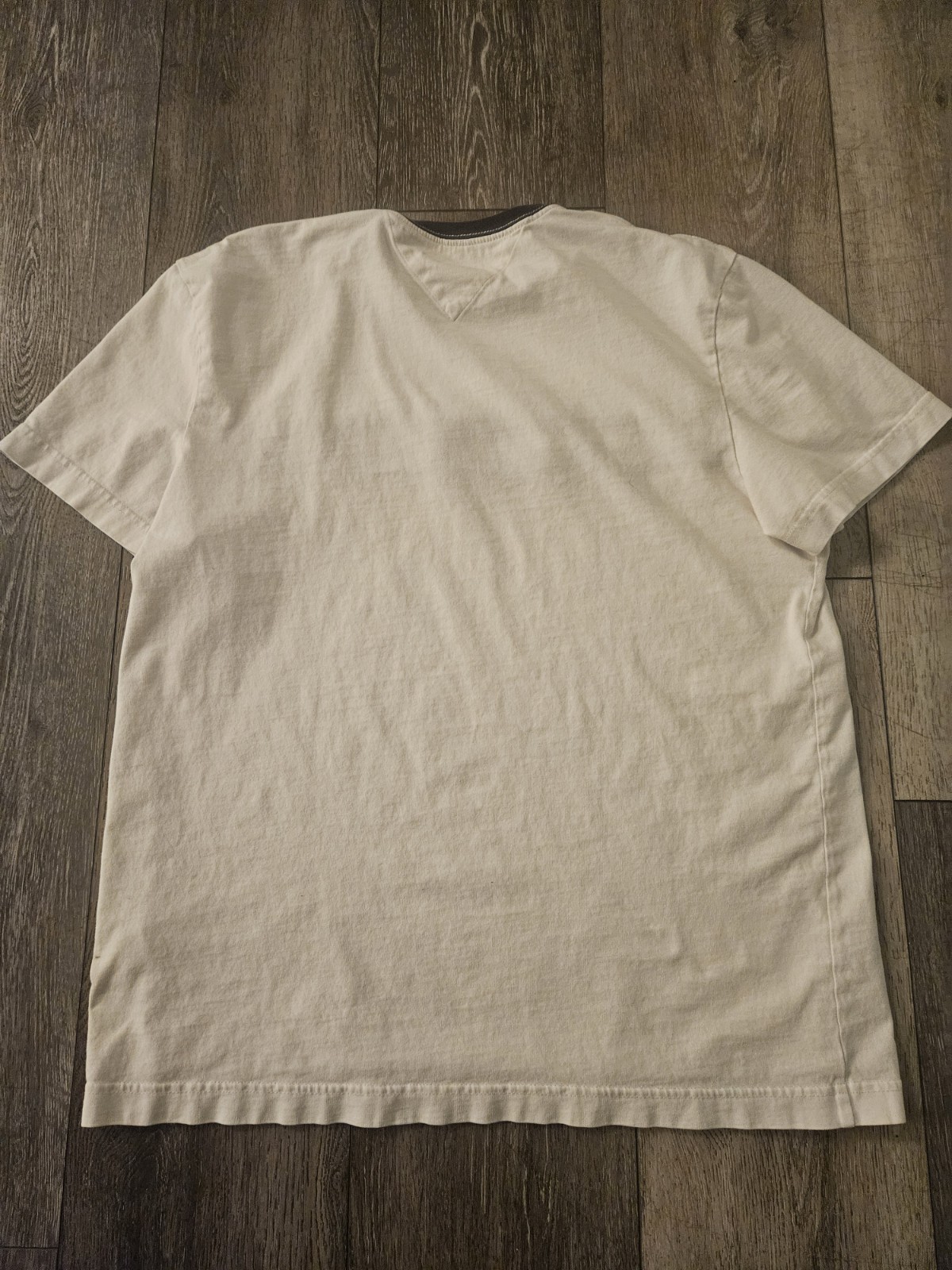 NWOT Tommy Hilfiger Mens Embroidered Classic Stripe Logo T-Shirt Size Medium gallery