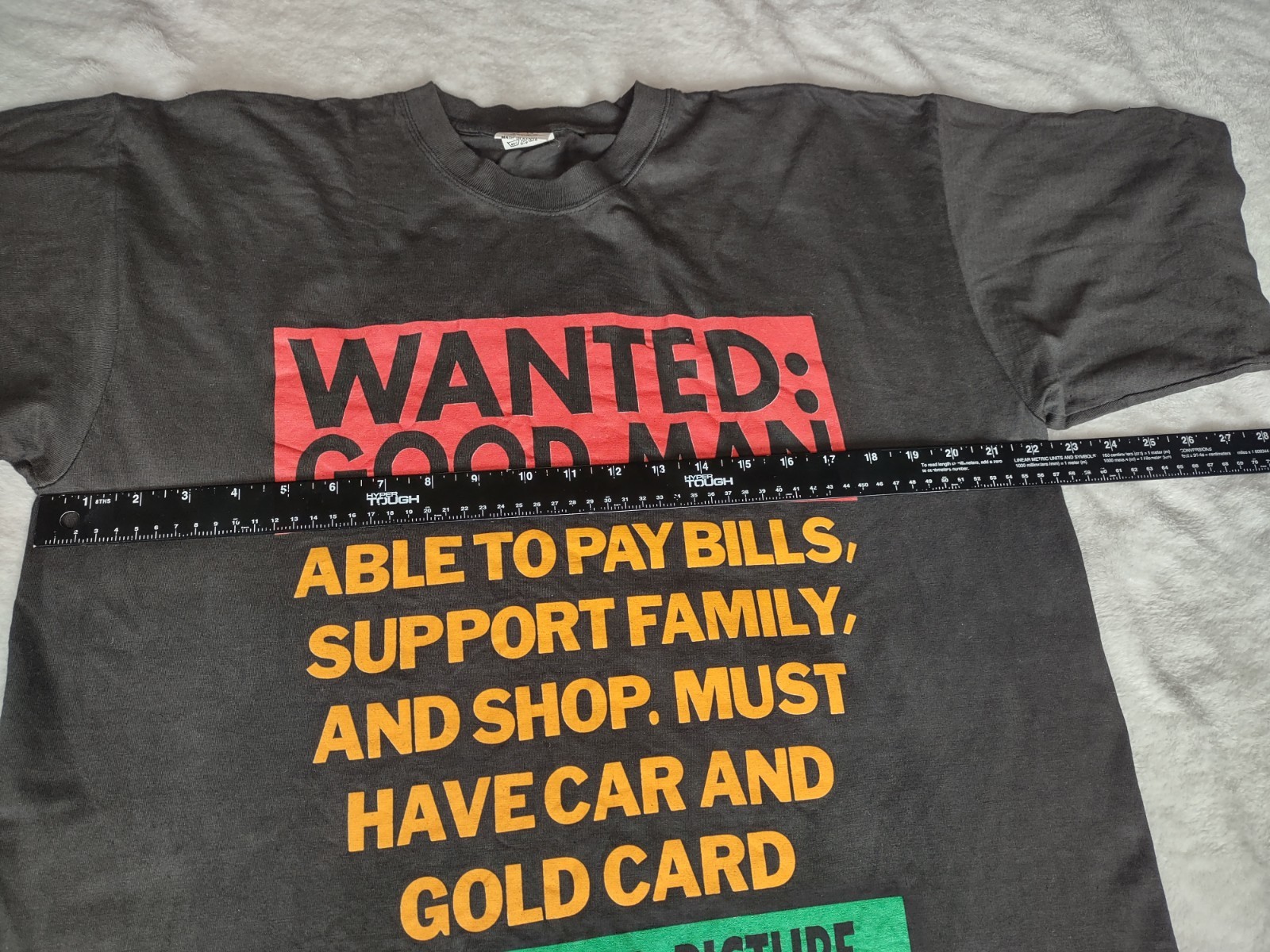 Vtg. Silkscreen Printed Single Stitched Cotton T-shirt w/ Gold Digger Statement. gallery