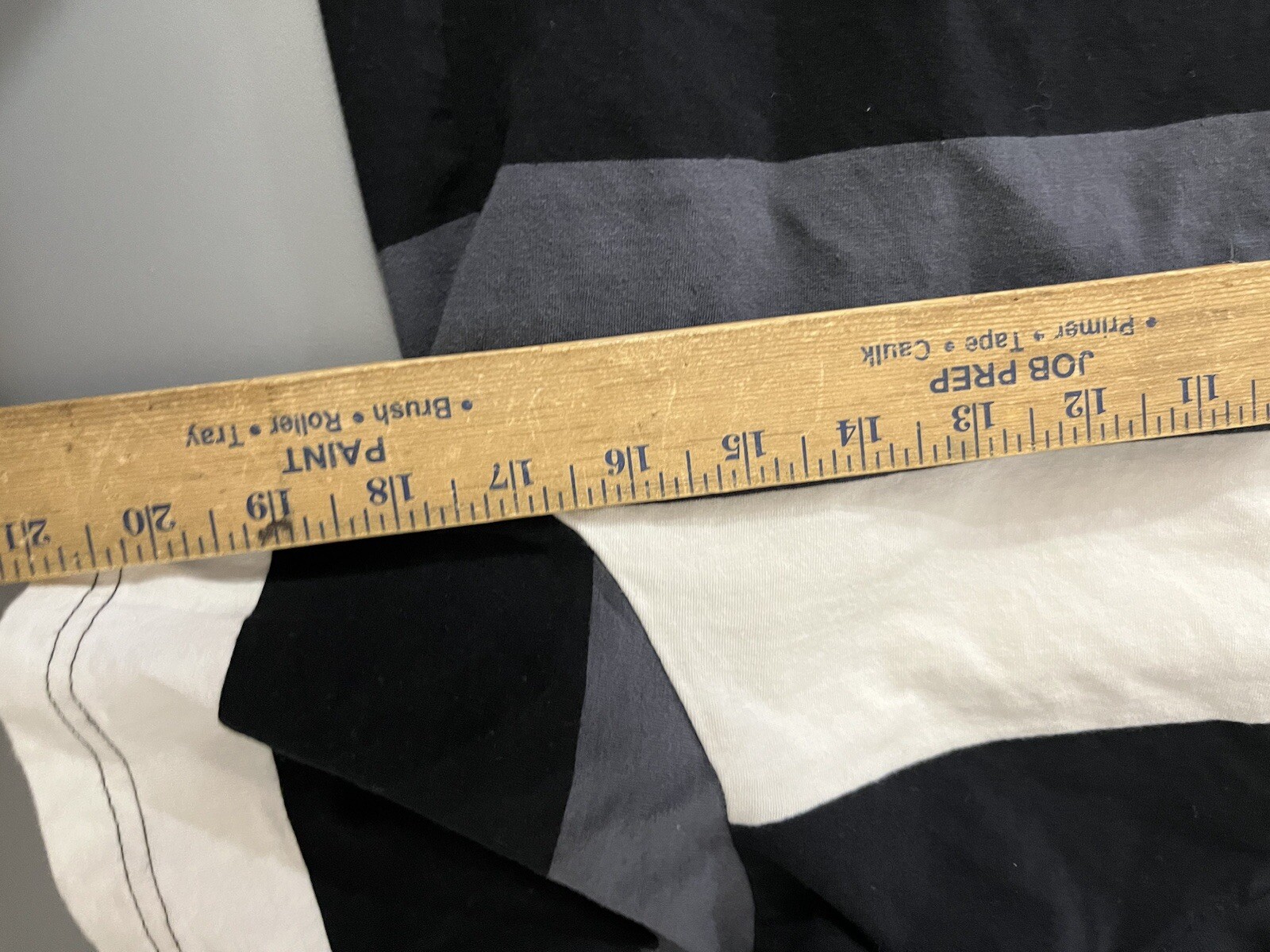 Steves Jeans Mens Size Small Black White Grey Shirt gallery