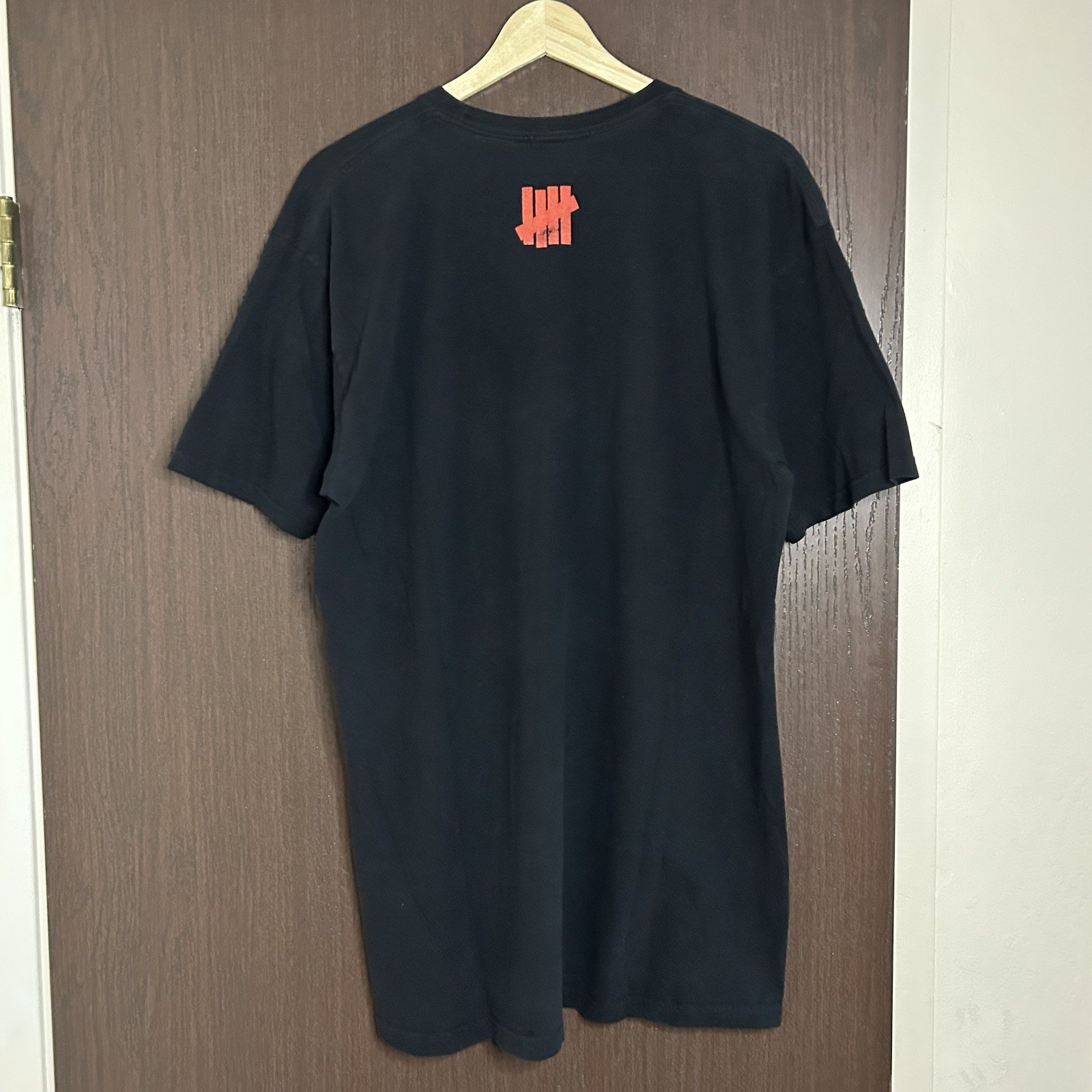 Undefeated Black Tee Shirt Mens Large Streetwear gallery