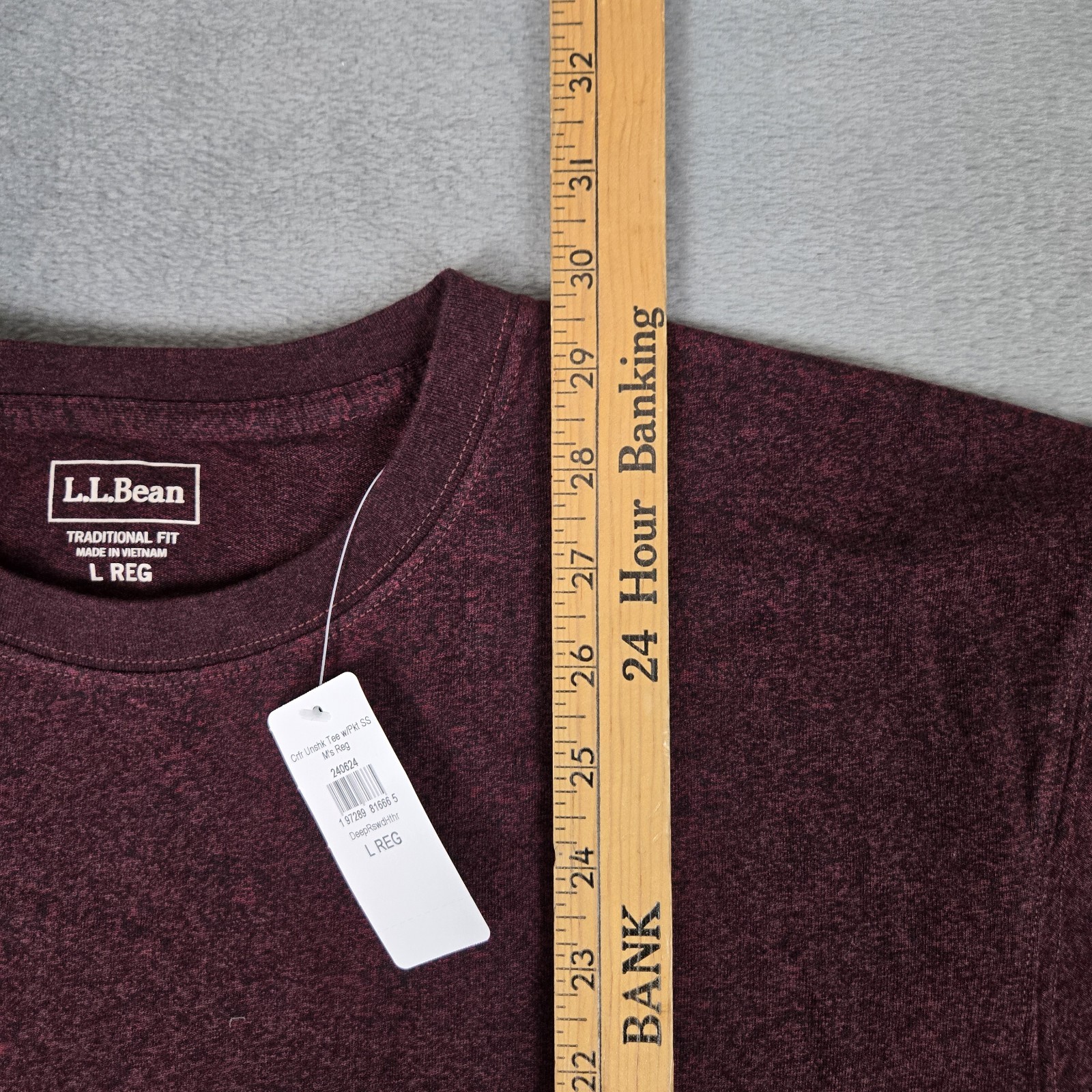 LL Bean Carefree Unshrinkable Tee Shirt Mens Large Pocket Traditional Fit NWT gallery