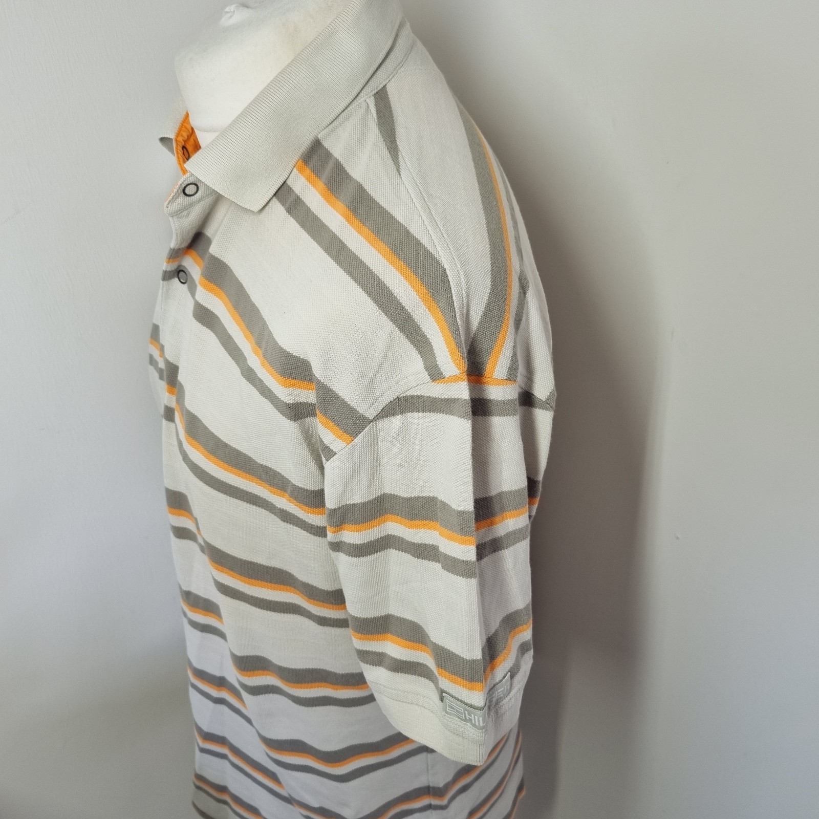 Tommy Hilfiger T-Shirt Men's Large Striped Vintage gallery
