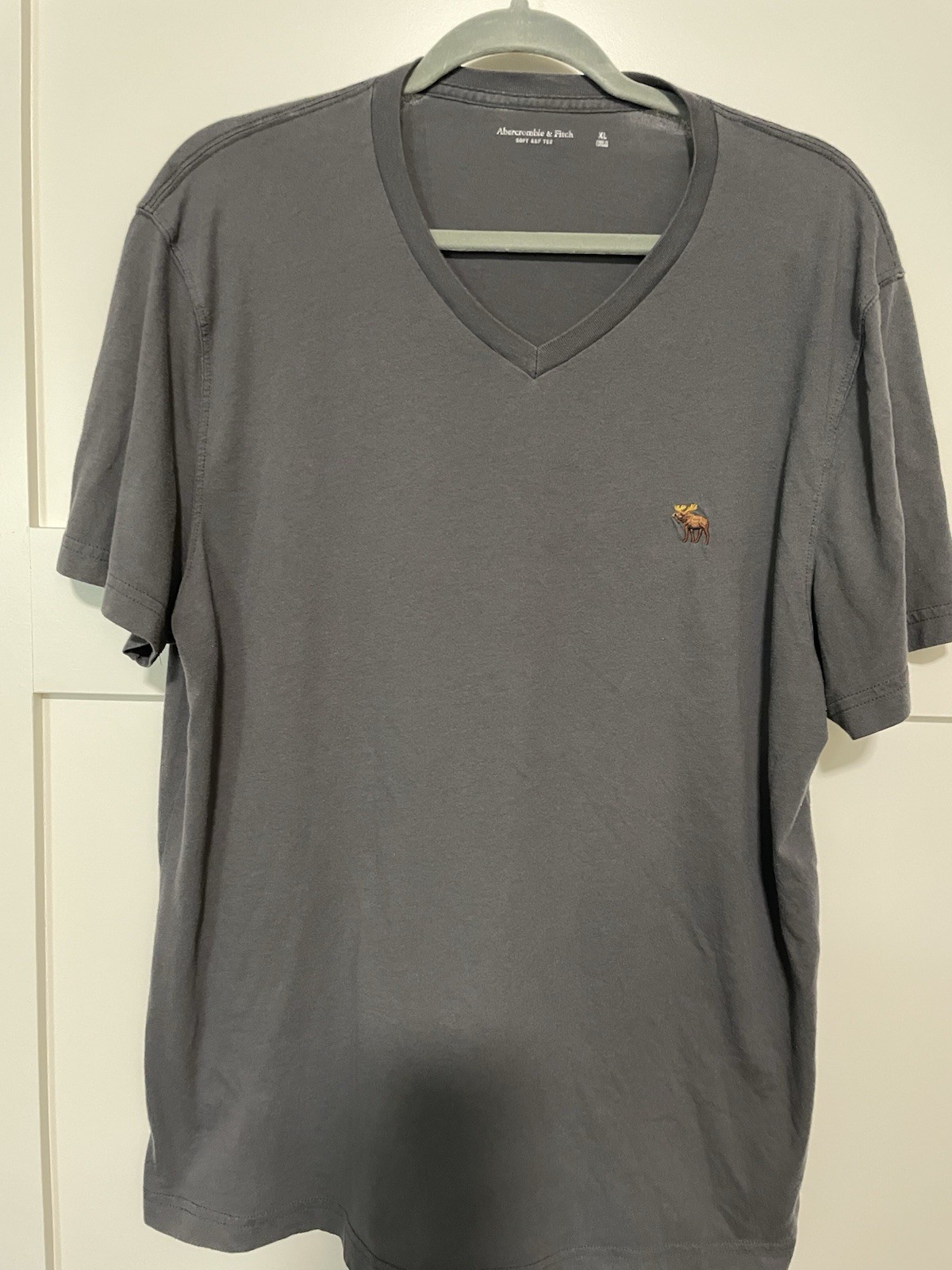Vintage Abercrombie & Fitch Men’s Relaxed V Neck Size XL Tshirt