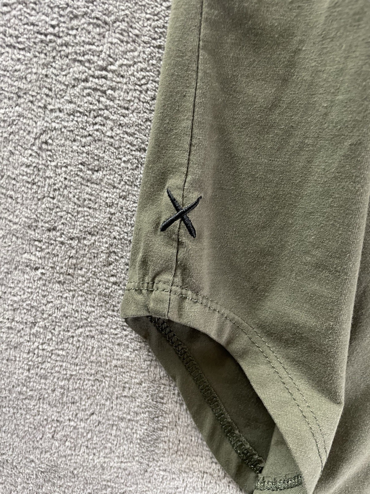 Cuts Clothing Elongated T Shirt Men Medium / S Tall Olive Green Crew Neck Tee gallery