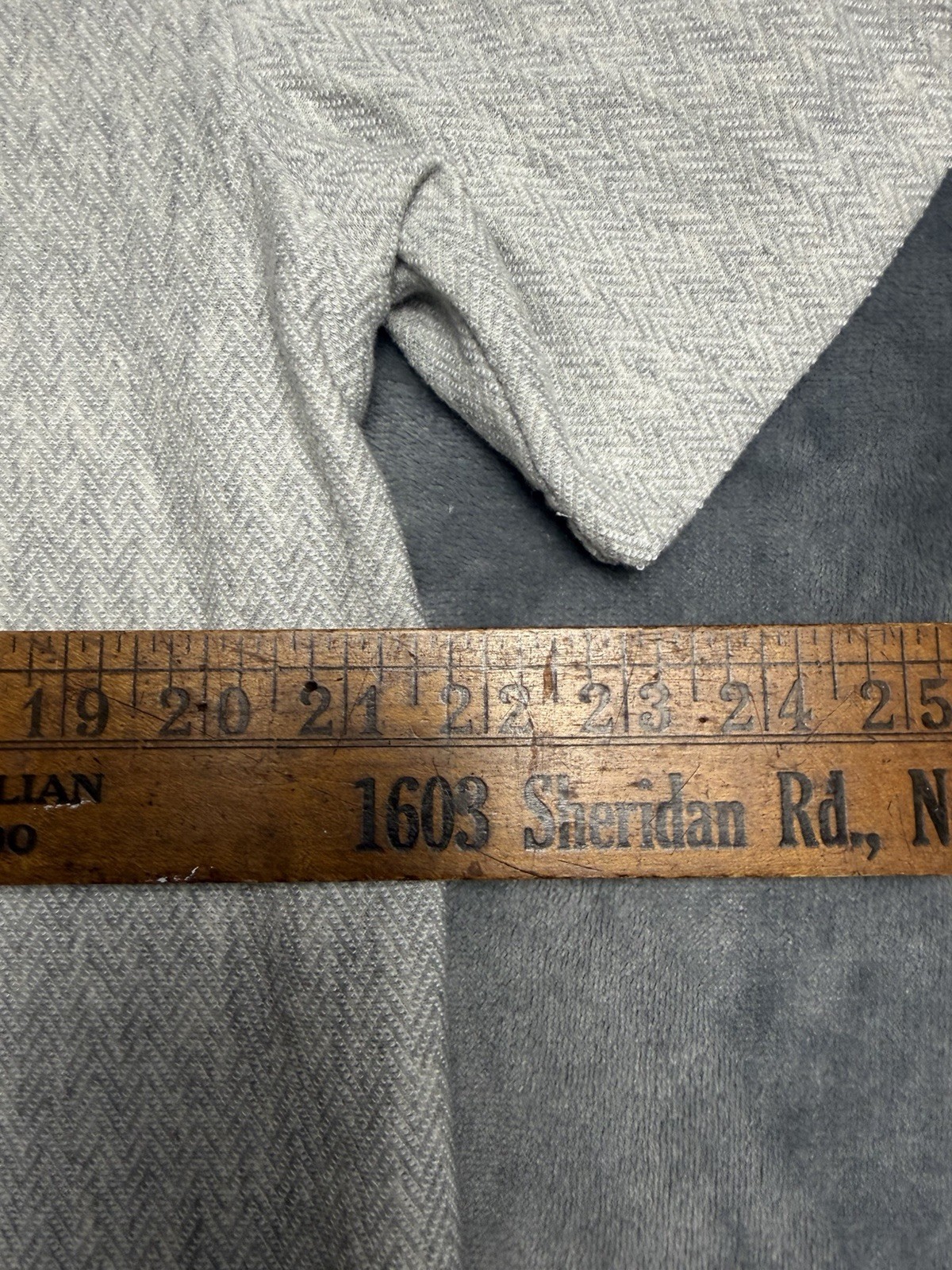 BYLT Men Brushed Herringbone Box Tee Mid Heather Grey Size L (NWT) gallery