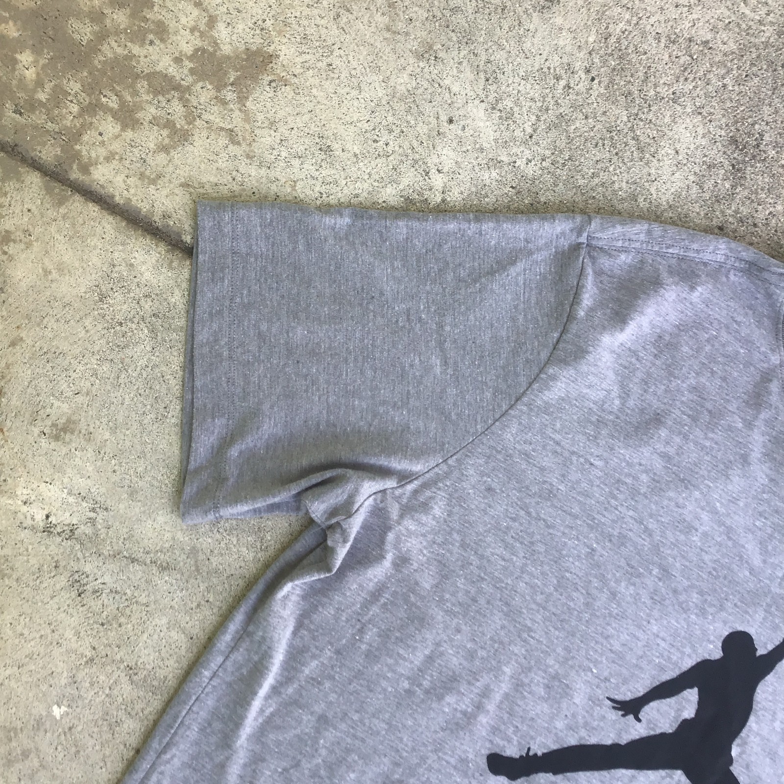 Jordan Jumpman Men XL Shirt Michael Jordan Logo Crew Neck Heather Gray gallery