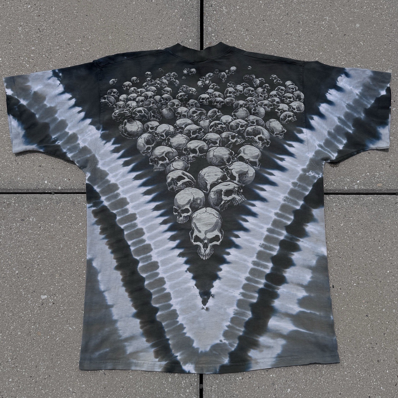 Vintage Liquid Blue Skulls Tie Dye Shirt gallery