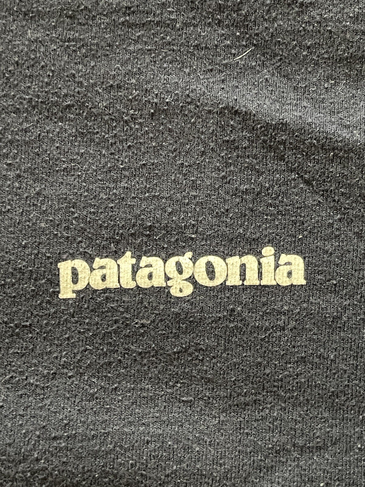 Patagonia Men's Long Sleeve Small Navy Hiking Mountain T-Shirt Run Travel Sports gallery
