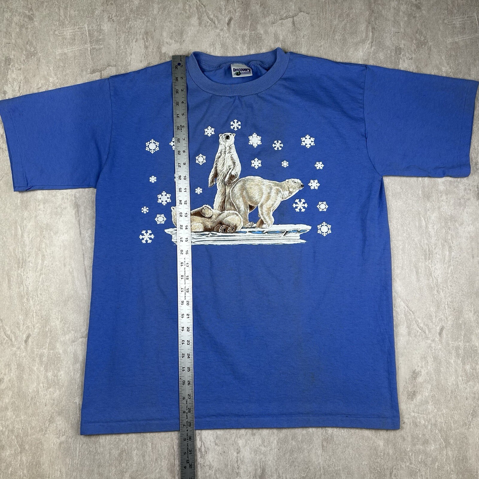 Vintage 90s Discovery Channel Store Polar Bears Blue T-Shirt USA Men’s Size XL gallery