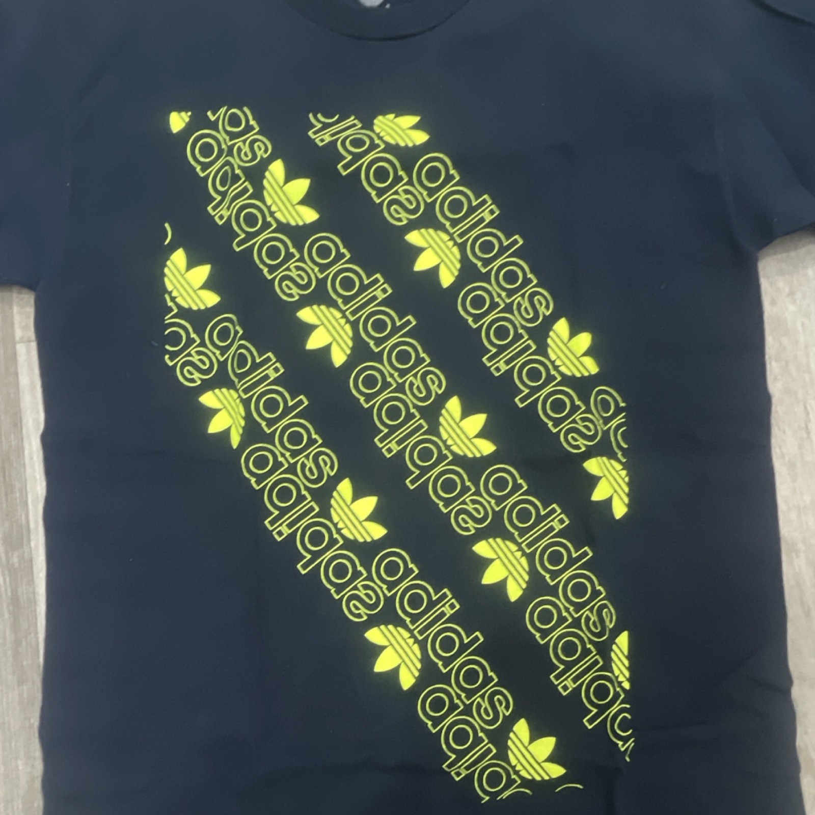 adidas Originals Black/Yellow Logo Graphic Jersey Cotton T-Shirt Men’s S gallery