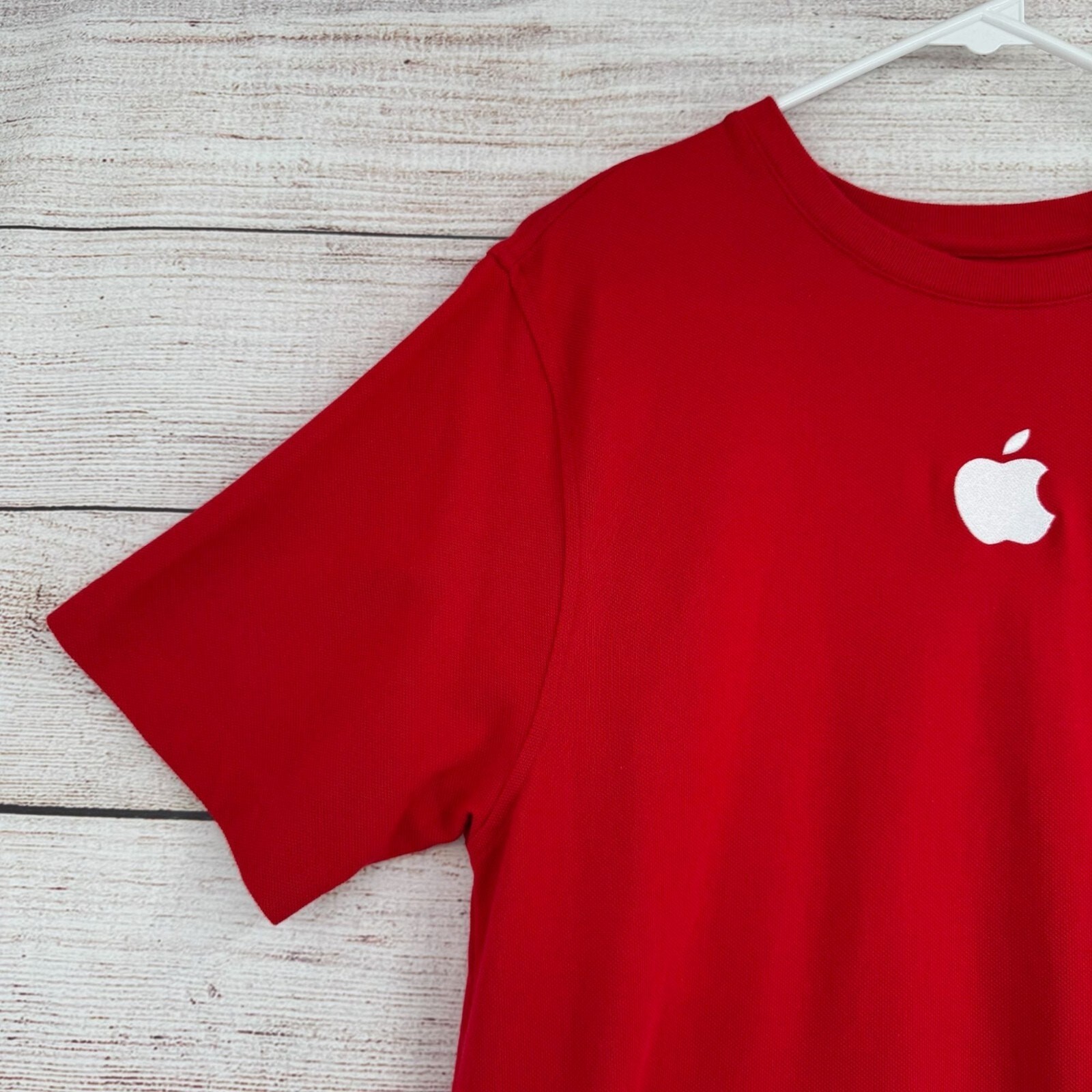 Apple Employee Knit Short Sleeve T-Shirt Men's Size Medium Red gallery