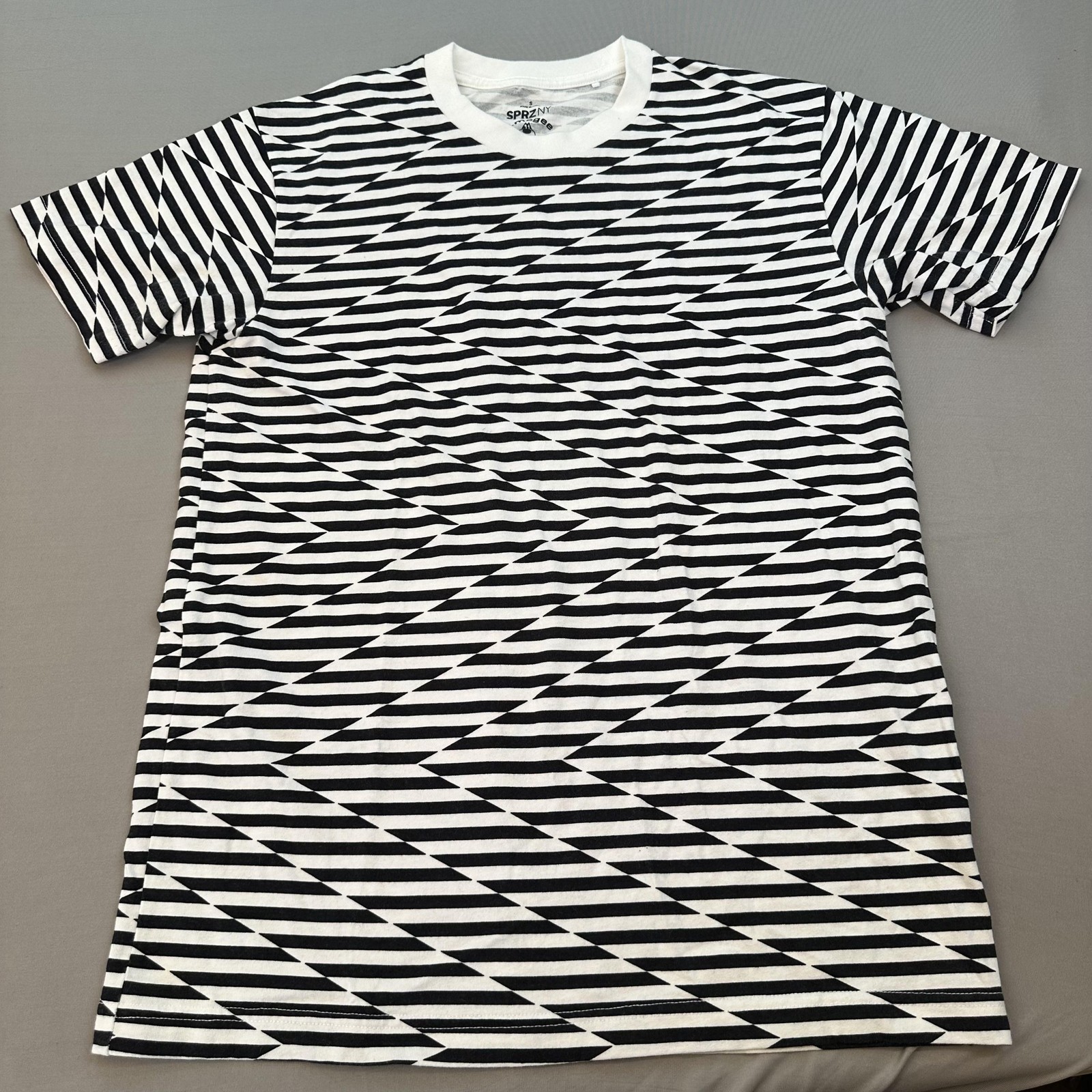UNIQLO SPRZ NY Shirt Mens Small Black White Barry McGee MoMA Special Edition gallery