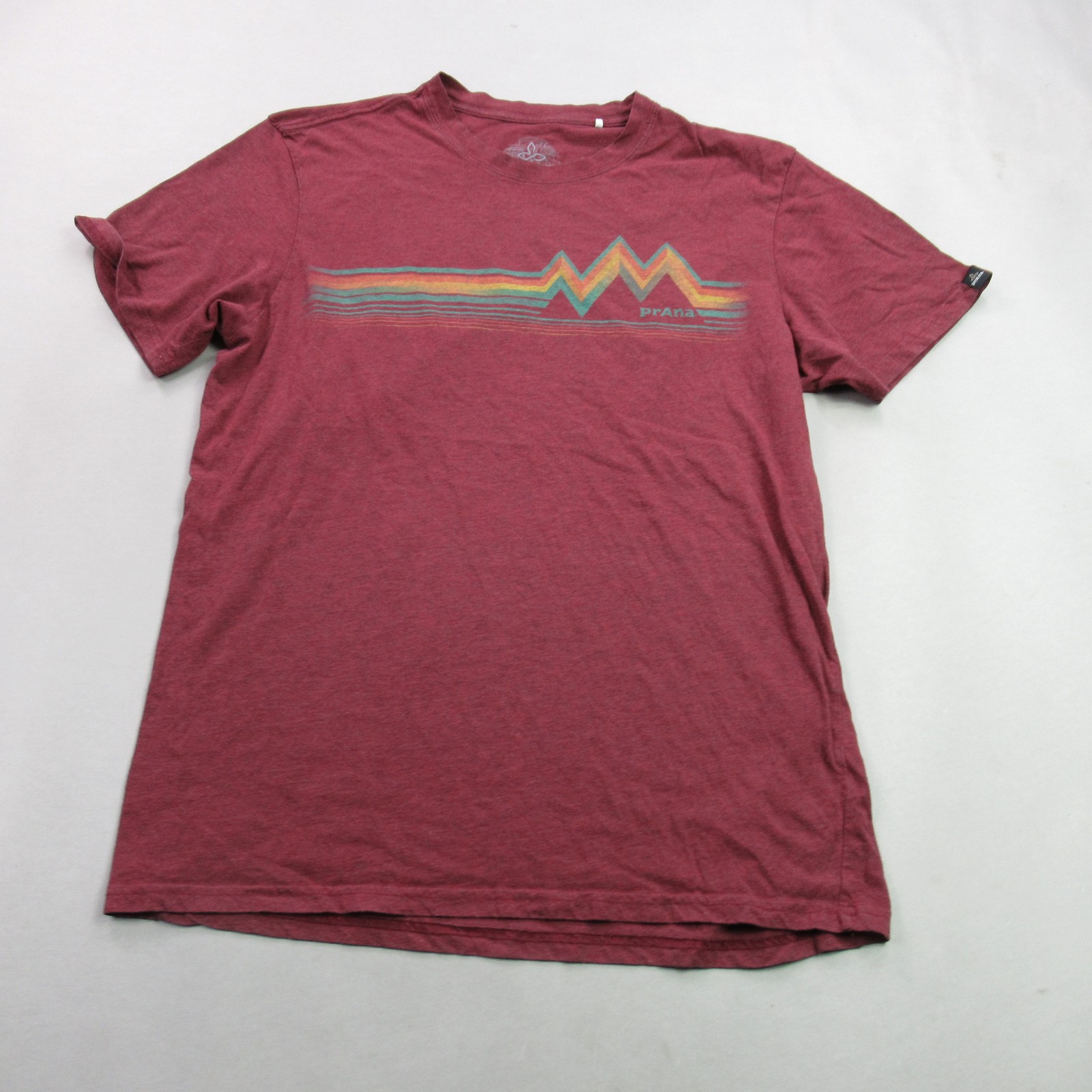 Prana Men's Size L Burgundy Heather Mountain Graphic Print Short Sleeve T-Shirt gallery