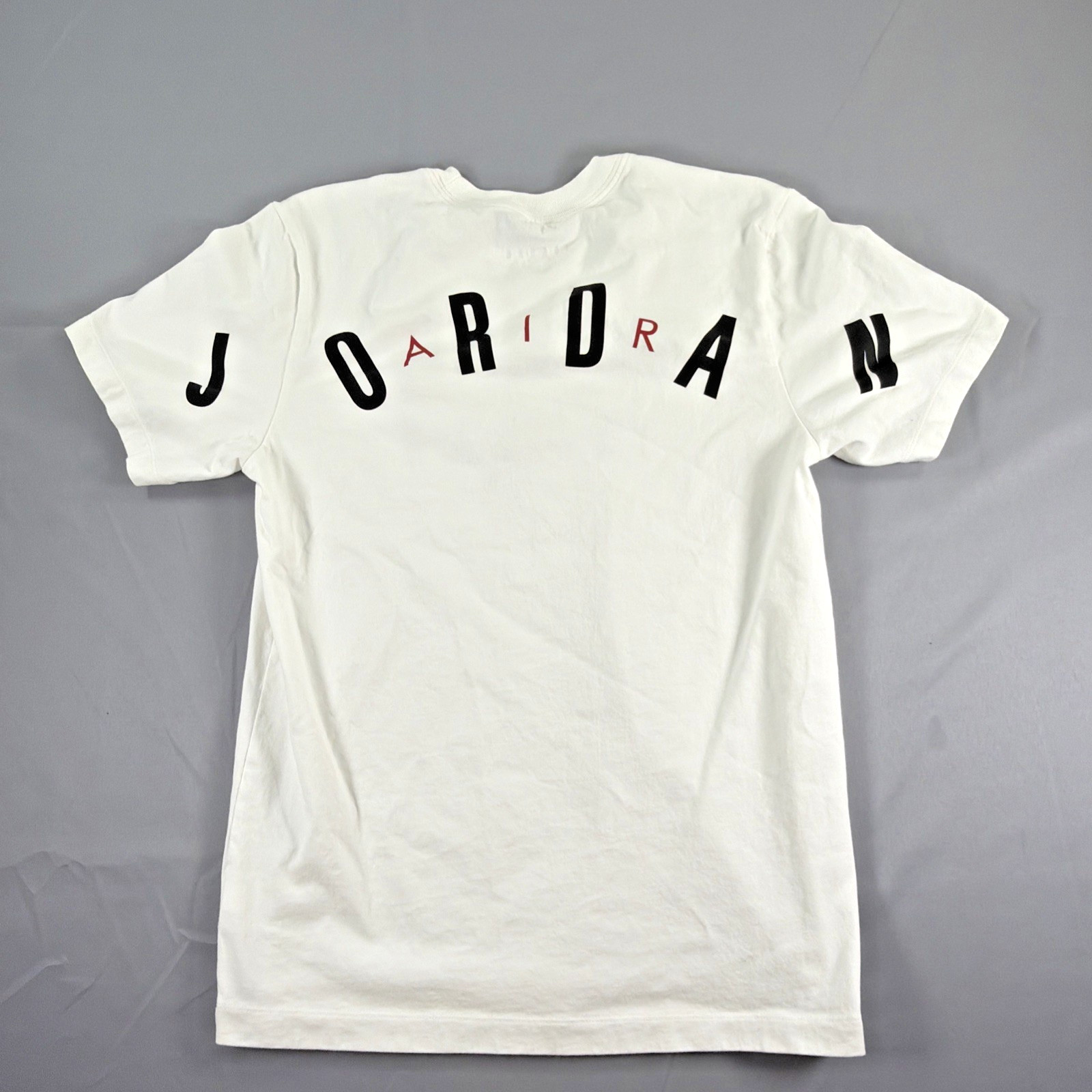 Nike Air Jordan Jumpman T Shirt Men’s Small White Red Logo Graphic Tee gallery