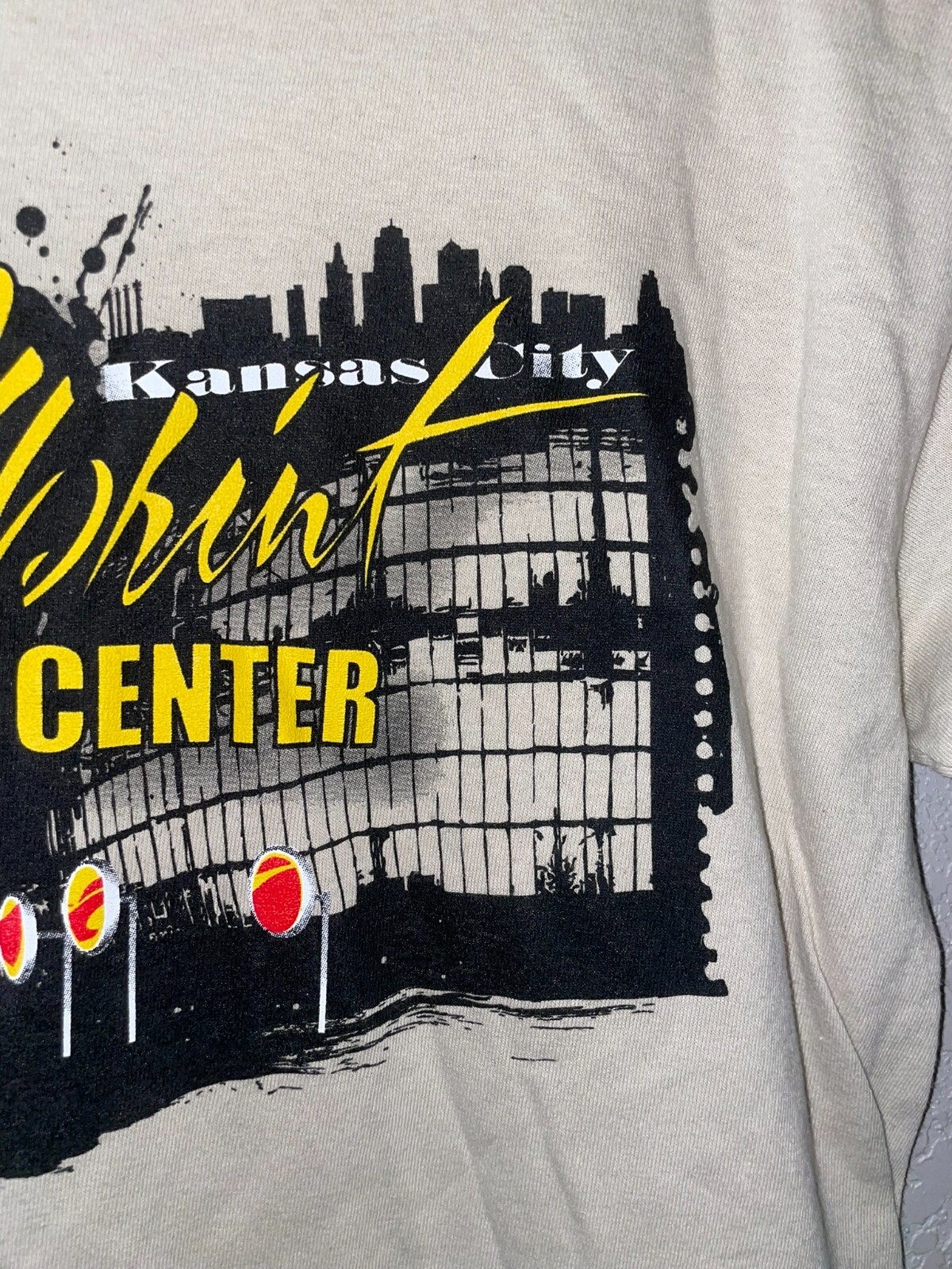 2000s NEW The Sprint Center Events Arena Music Sports Brown Shirt Y2K S Small gallery