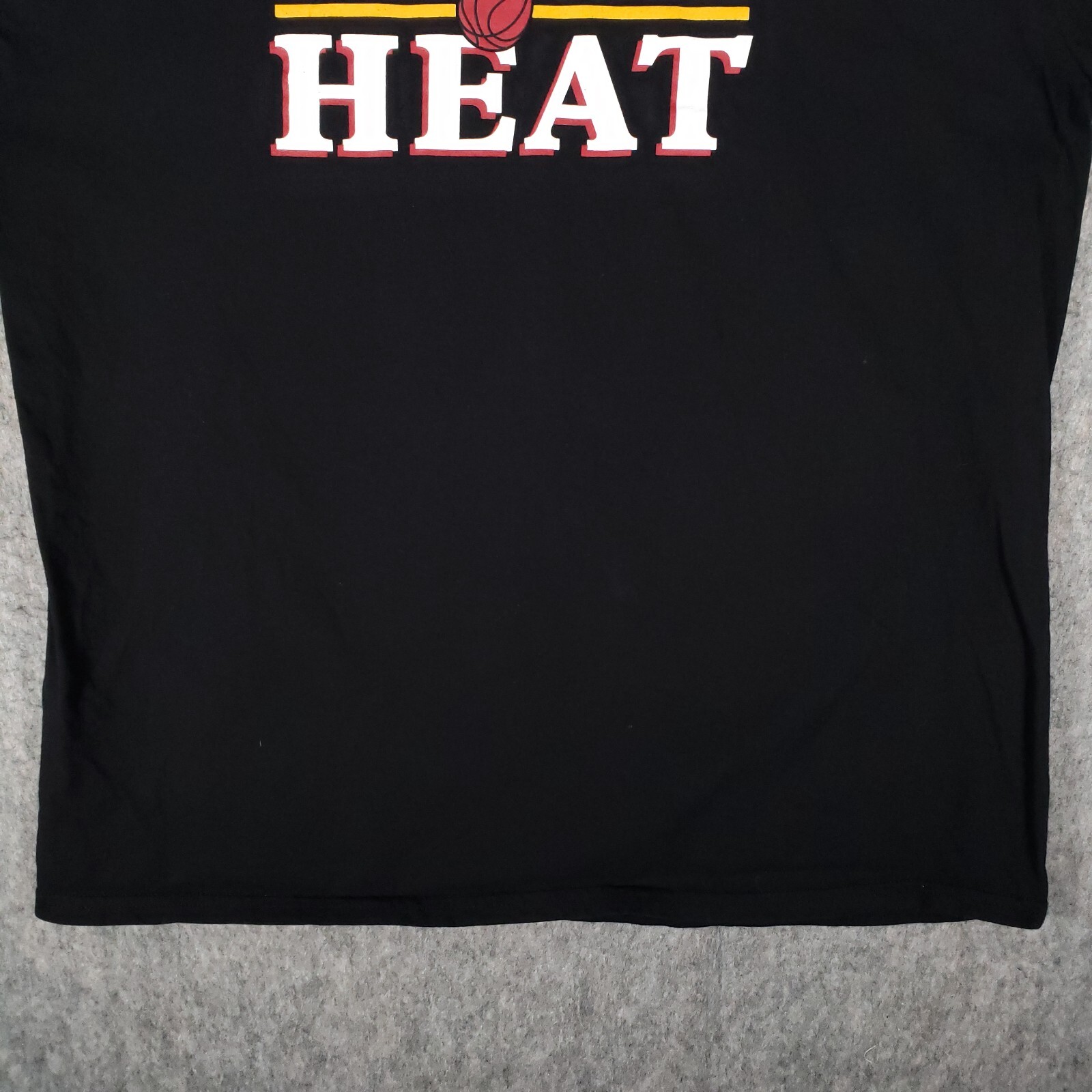 Miami Heat Shirt Mens XL Black Big Spell Out Logo Basketball NBA Casual Top gallery