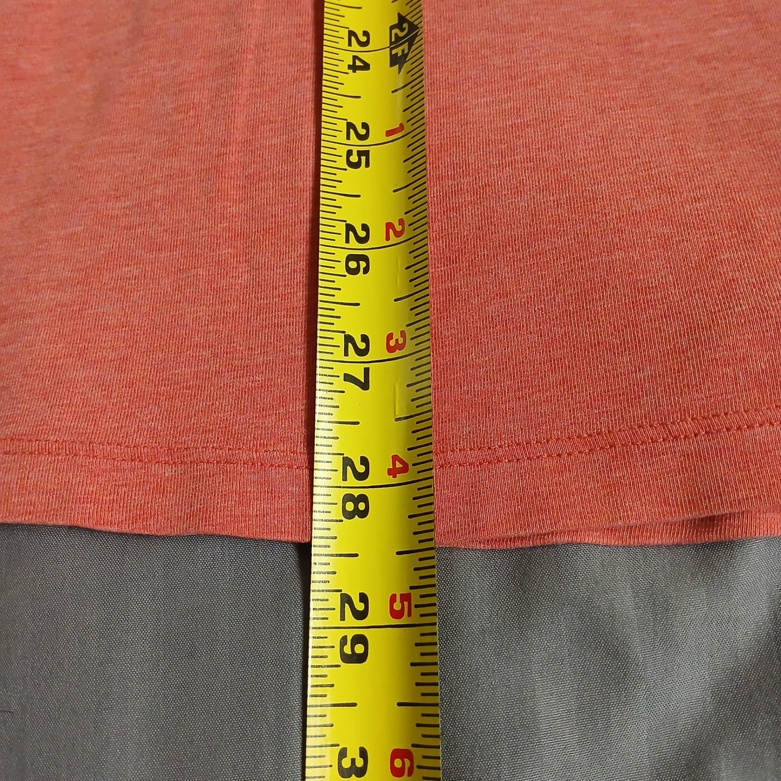 Lululemon V-Neck T-Shirt Mens XL Coral Heathered Short Sleeve Activewear gallery