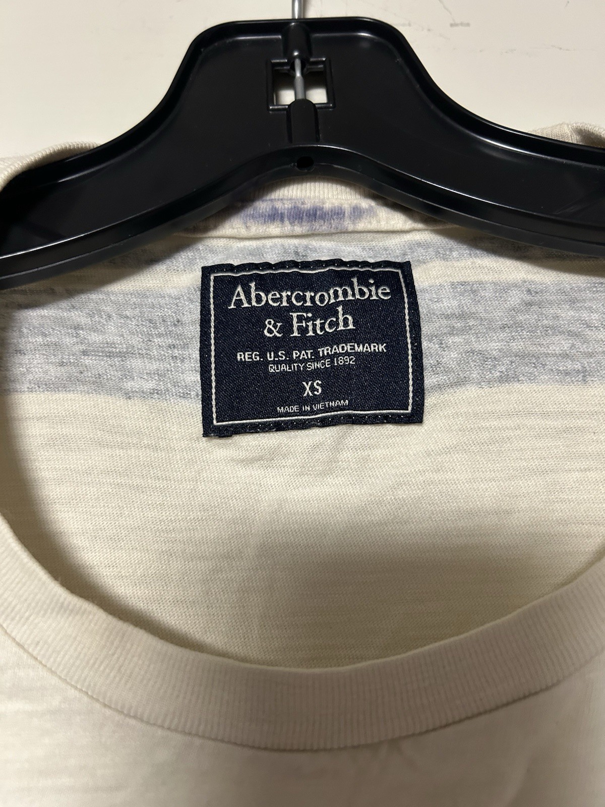 Abercrombie And Fitch Sand And Light Blue Heather Vertical Striped XS Men’s Tee gallery
