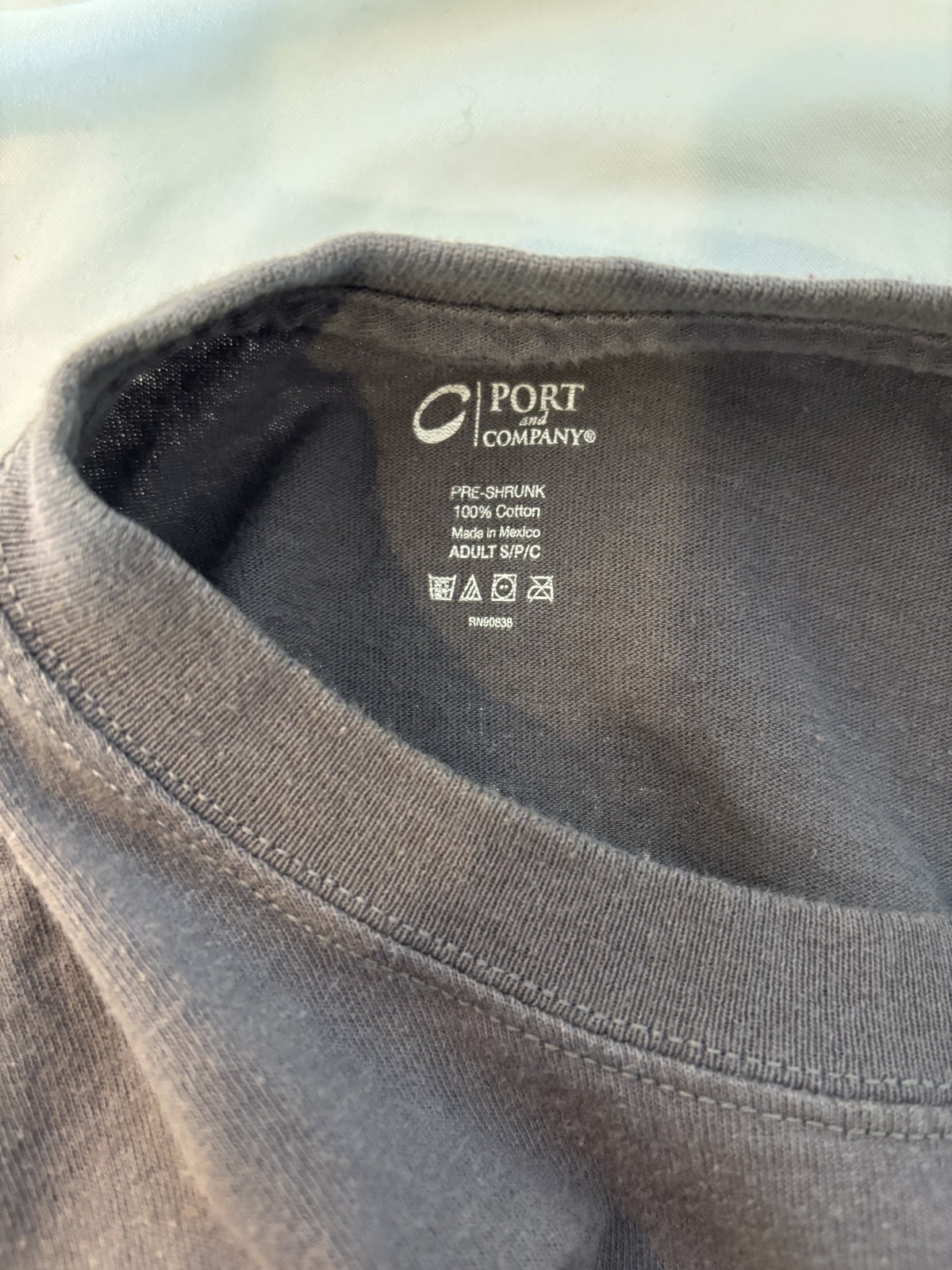 Port and Company Pre-Shrunk 100% Cotton T-Shirt Size S gallery