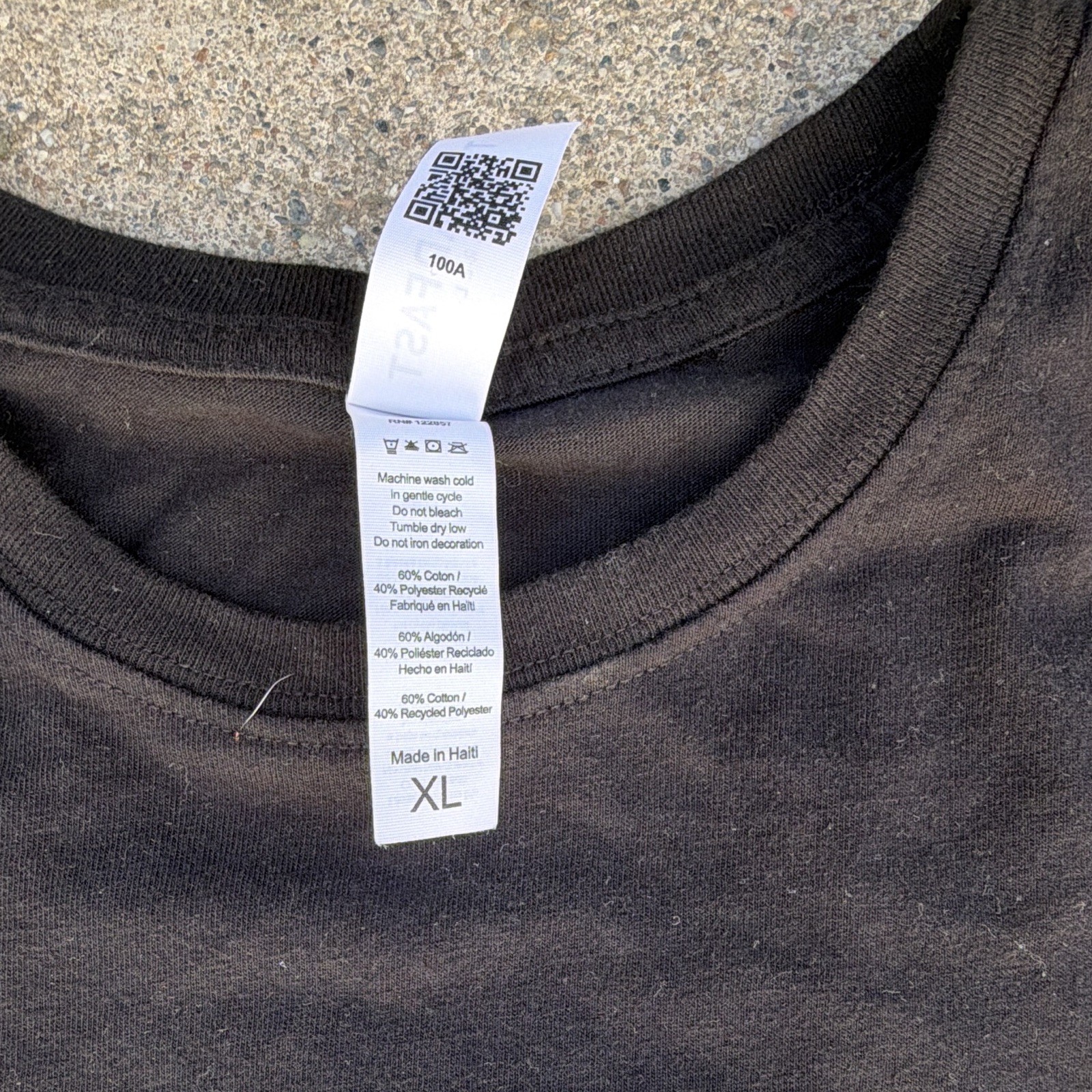 Threadfast Apparel 100A Black Uber Otter Logo Graphic Crew Neck T-Shirt Men's XL gallery