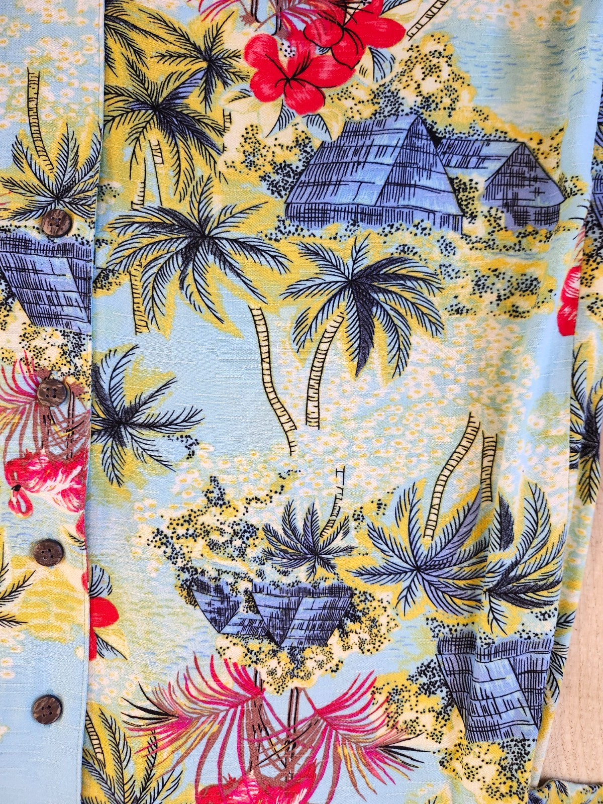 Men's Hawaiian Button Up Shirt, Small, great shape. Combine Shipping gallery