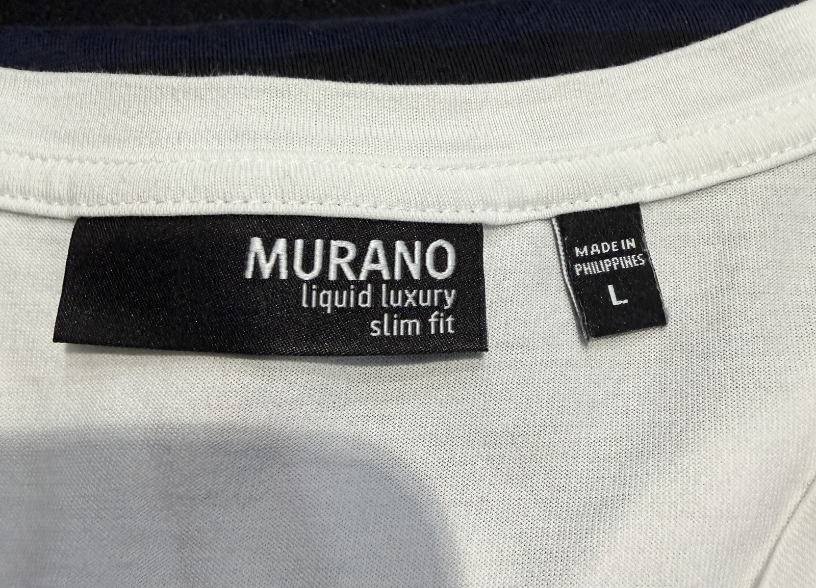 MURANO Liquid Luxury Slim Fit Tee Mens Large V-Neck gallery