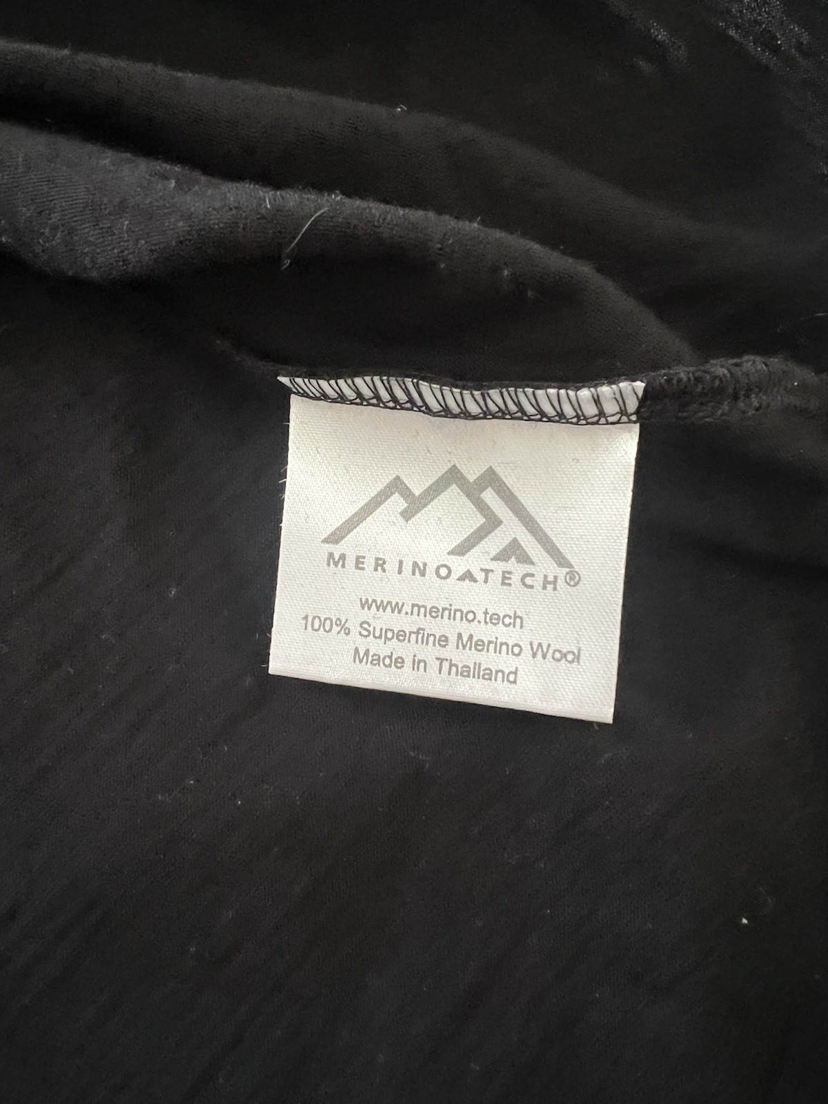 Merino.tech Superfine 100% Merino Wool V Neck T Shirt Black XXL Womens (145) gallery