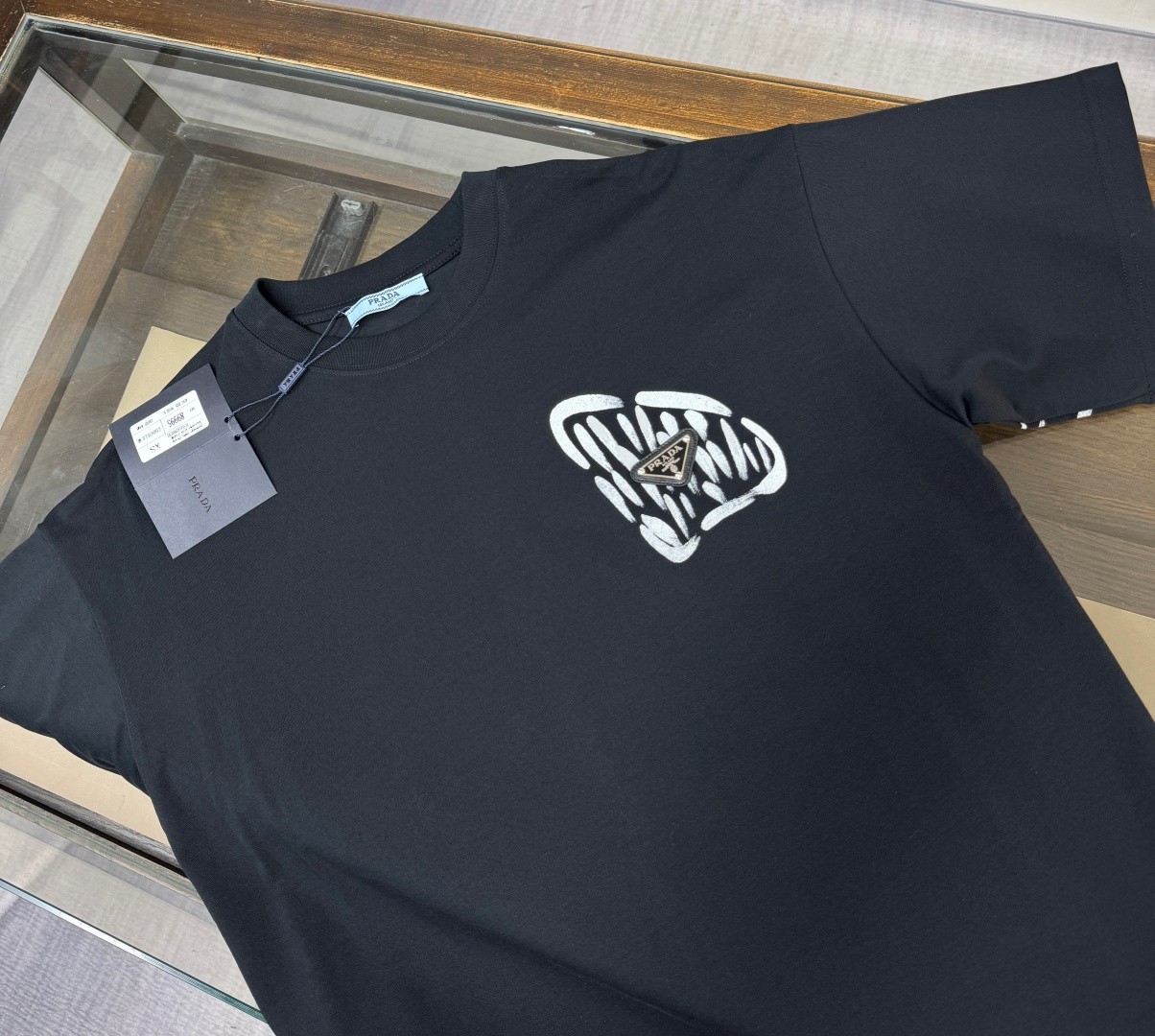 New Moncler Men's Summer Black Crew-Neck Short-Sleeve Shirt L gallery