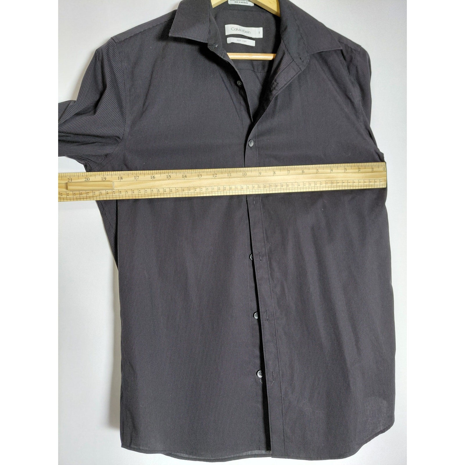 Calvin Klein Non Iron Button-Up Shirt Gray Solid Knit Long Sleeve Men Size S gallery
