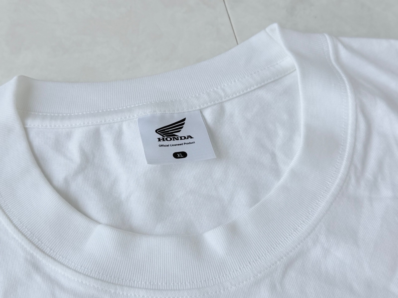 Honda x Gu T-Shirt Size XL White EUC Japan gallery