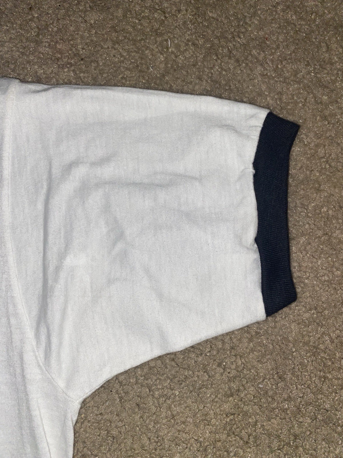 Vtg Neil Diamond Live At The Forum 1983 Shirt Size Medium gallery