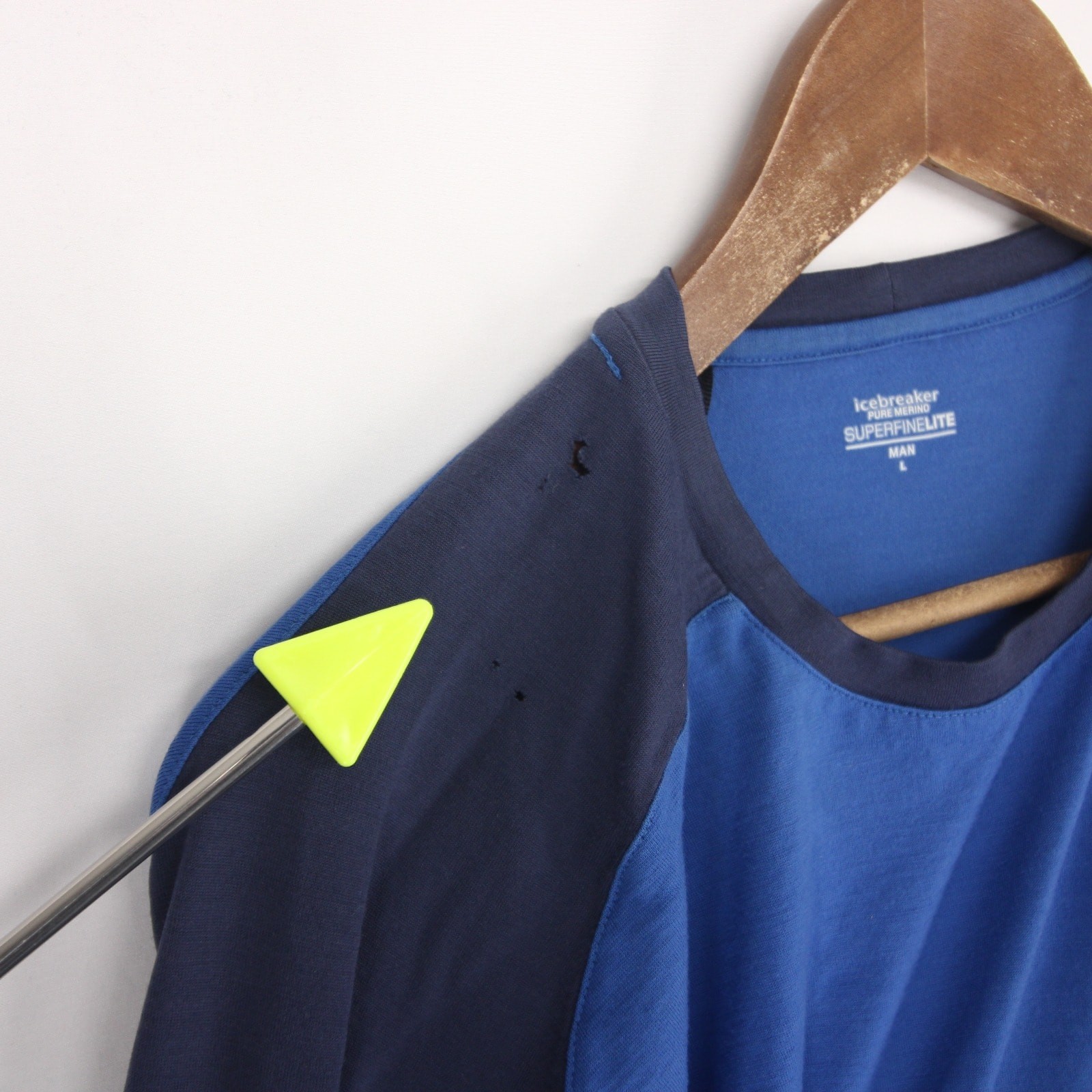 Icebreaker Superfinelite Shirt Mens L Blue Colorblock Raglan Long Sleeve Merino gallery