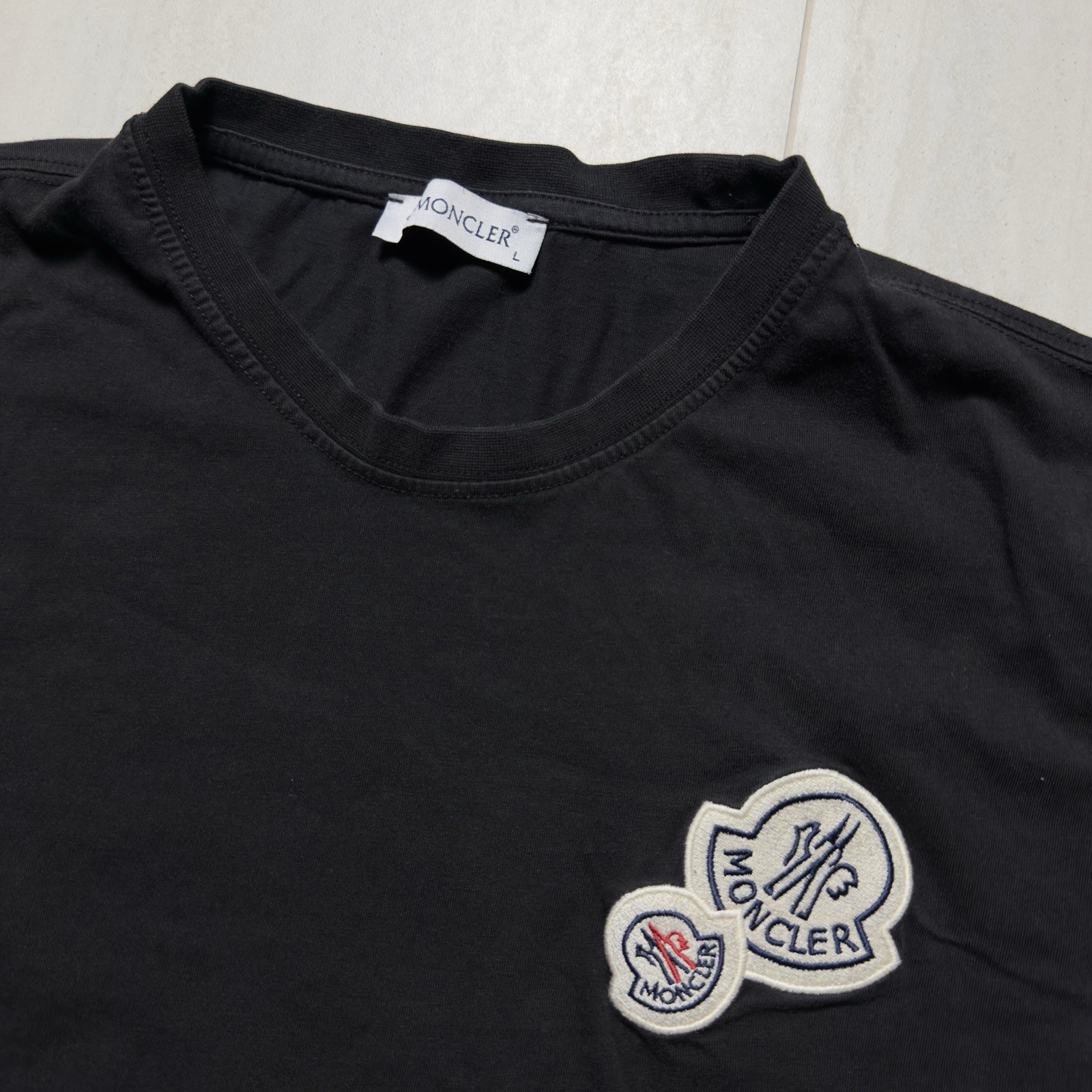 Moncler Maglia T-Shirt Double Big Logo Cut Size Tag Measures 19x26 Faded Large gallery