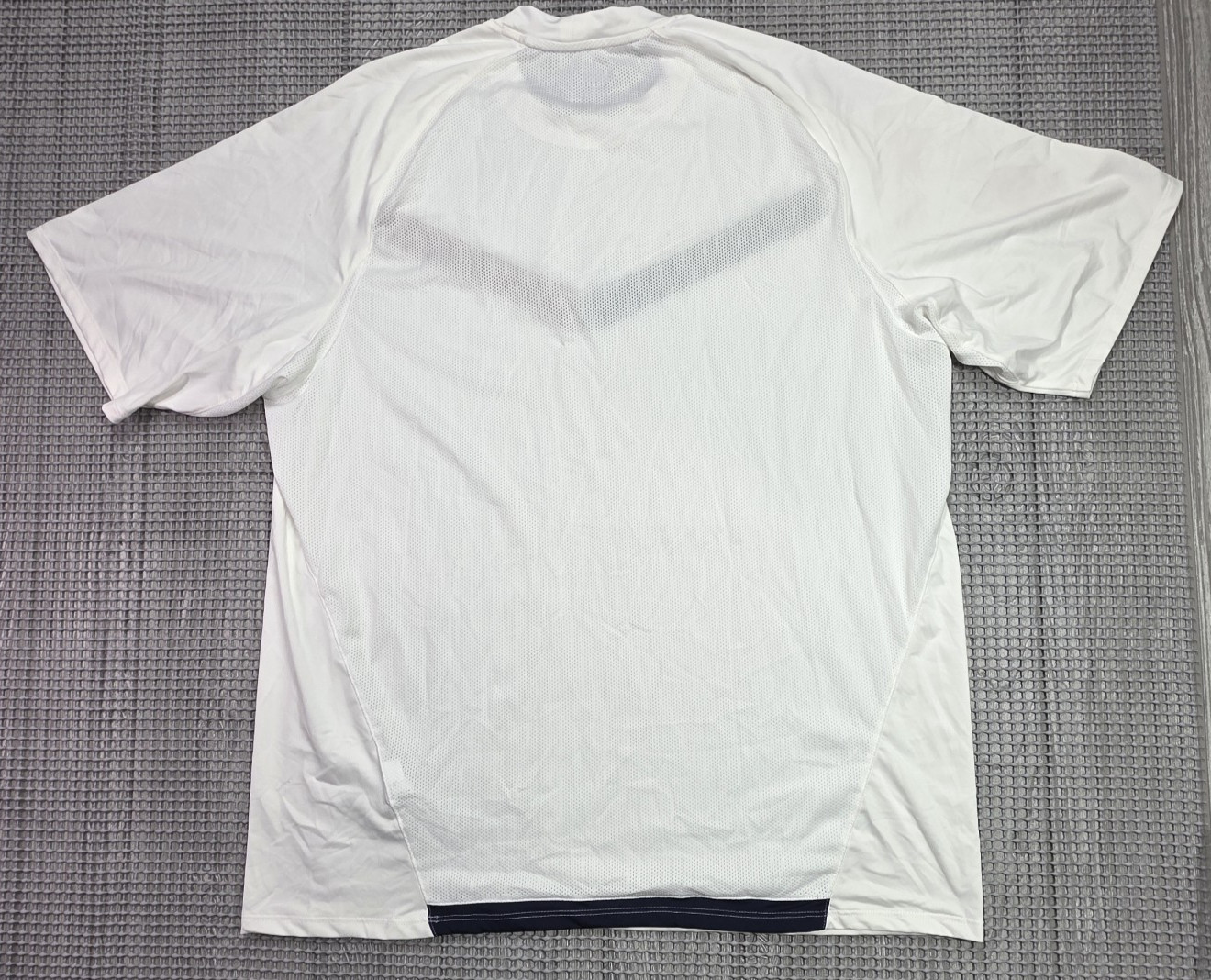 Nike Mens Fit Dry L White Short Sleeve Mesh Performance Tshirt Swoosh Chevron gallery