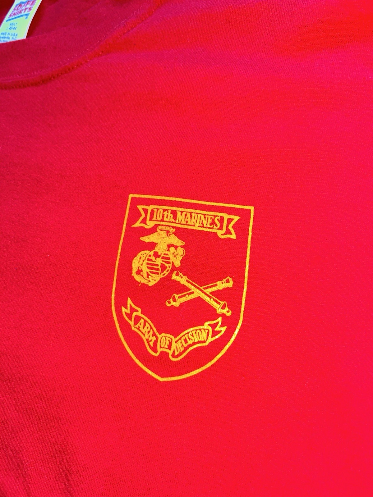 Vintage 10th Marines Arm Of Decision Soffe Shirt Red Large USA Single stitch gallery