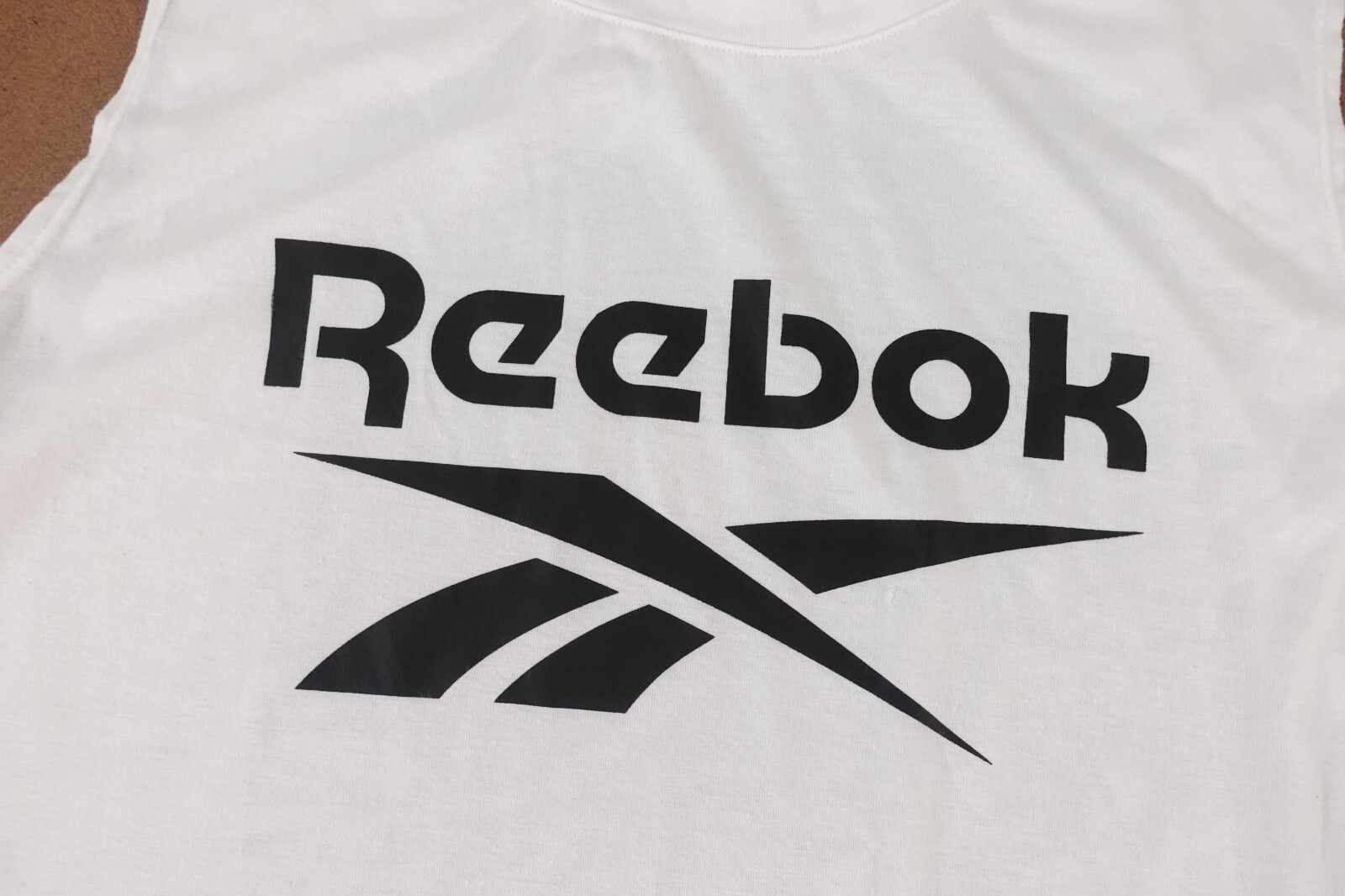 Reebok Men's Size XL White Black Logo Sleeveless Pullover T-Shirt gallery