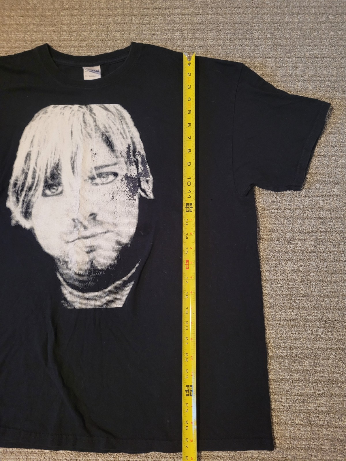 Vintage Kurt Cobain Portrait Tshirt Black Size XL Nirvana Y2K gallery