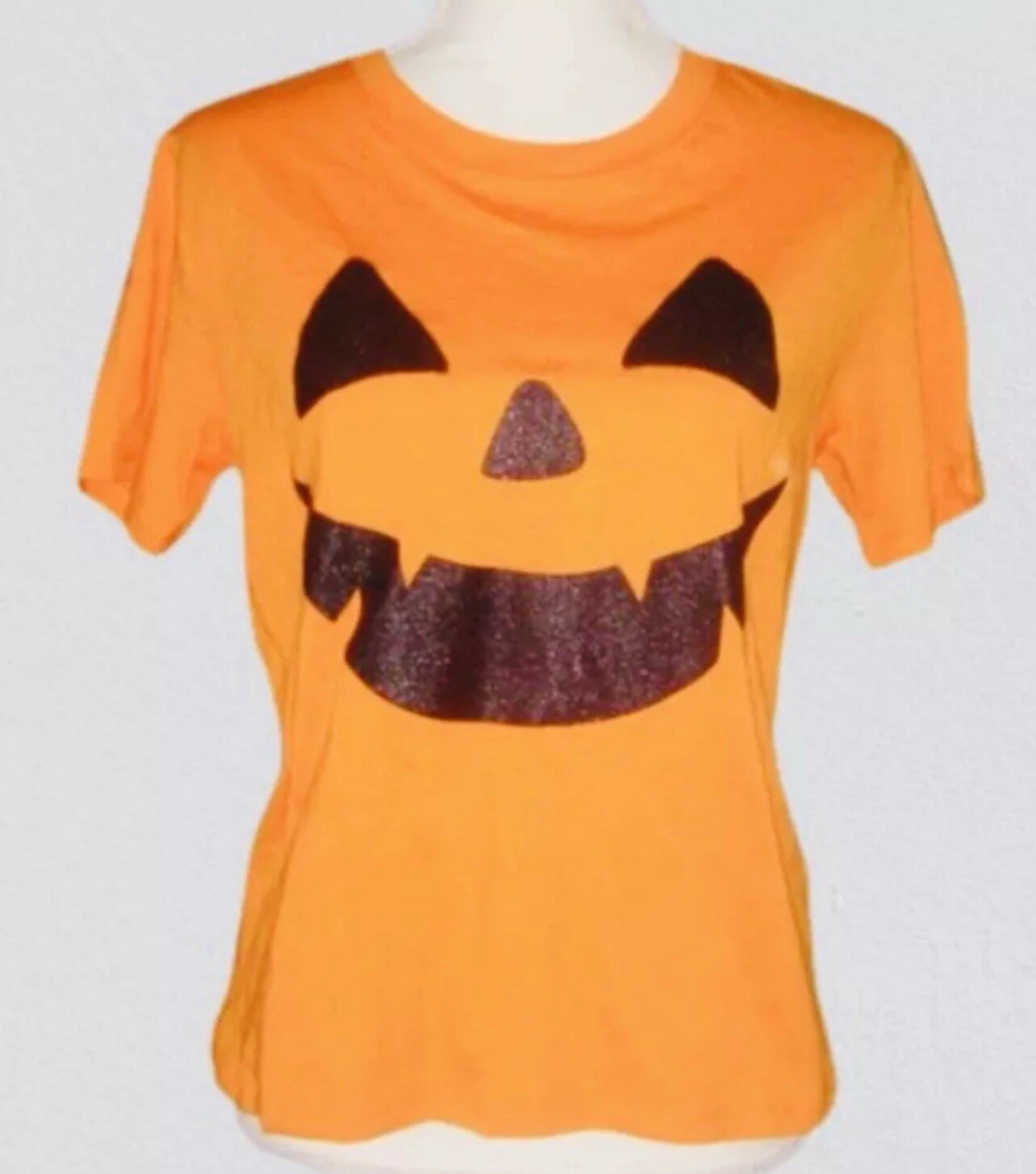 Zoe + Liv - Halloween Jack O' Lantern Pumpkin Short Sleeve T-Shirt Size X-small gallery