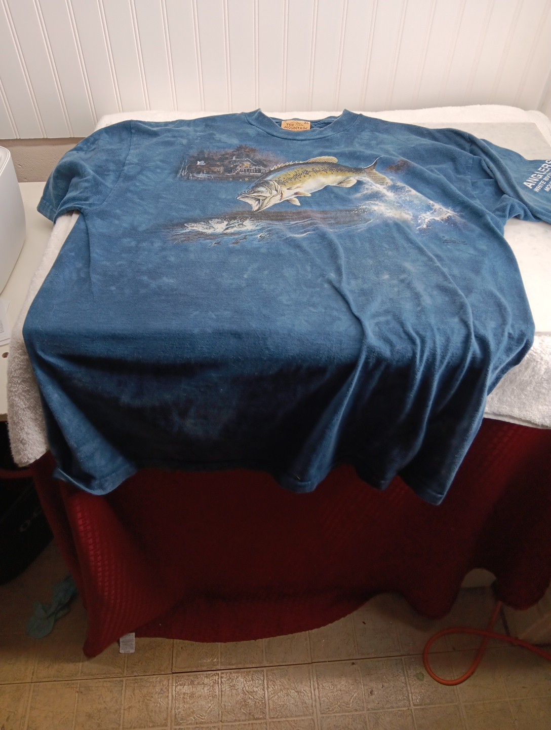 Vintage The Mountain Largemouth Bass Fish T-Shirt Mens XL Nature Outdoor Fishing gallery