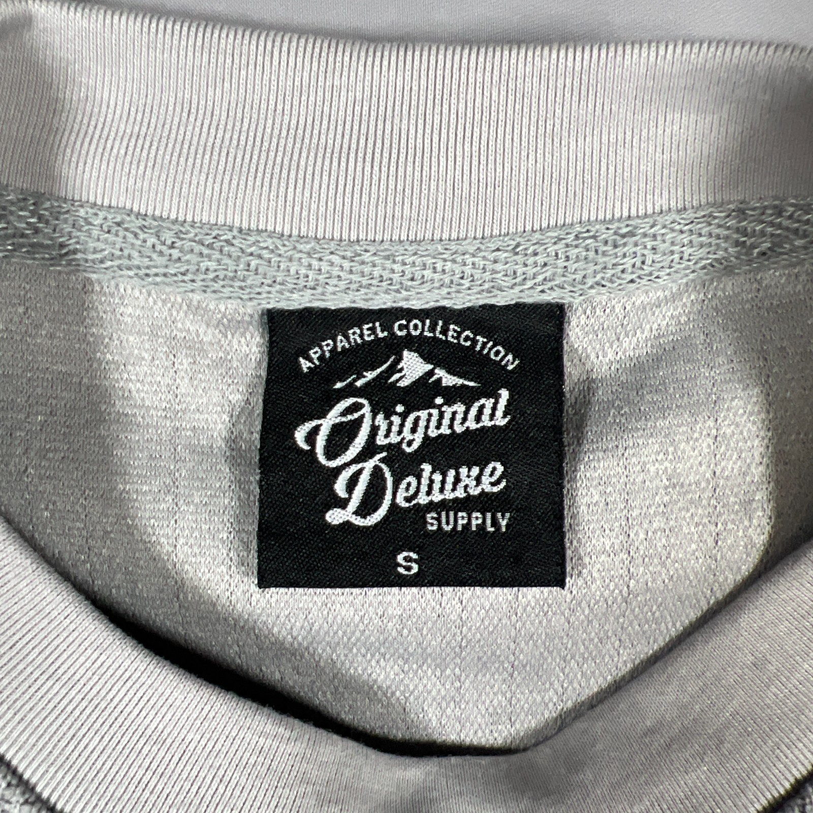 Original Deluxe Apparel T Shirt Mens Small Gray Ribbed Knitted Stretch Crew Neck gallery