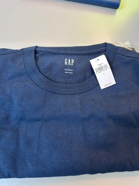 Gap Men's Large Heavyweight Cotton T-Shirts in Relaxed Blue and Black gallery