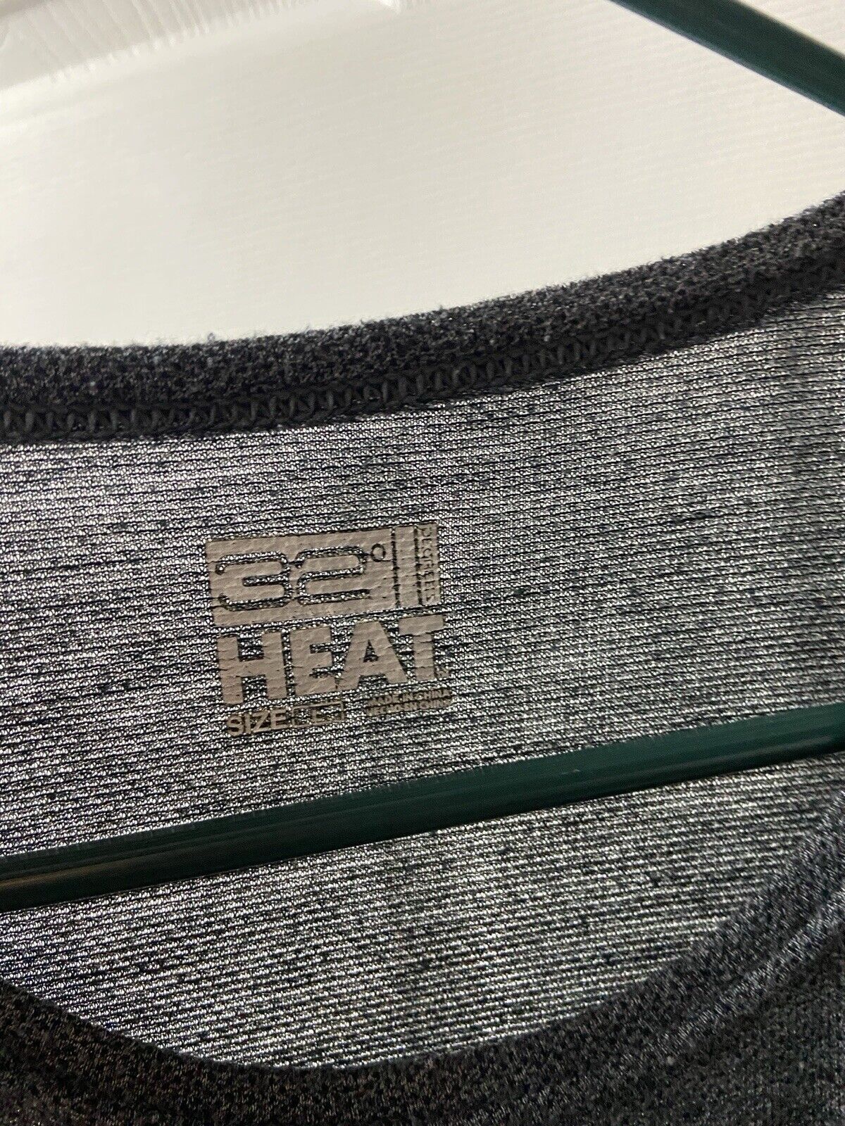 32 Heat performance Mesh T-Shirt Mens Large Dark Grey Breathable Layering gallery