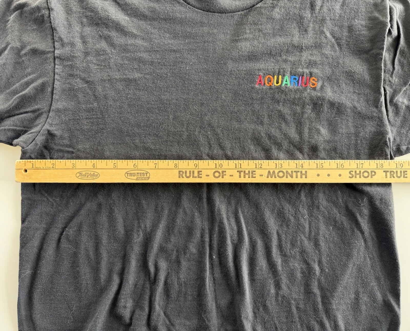 Vintage W.E. We're Everywhere Aquarius Pride T-Shirt Single Stitch Sz M Black gallery