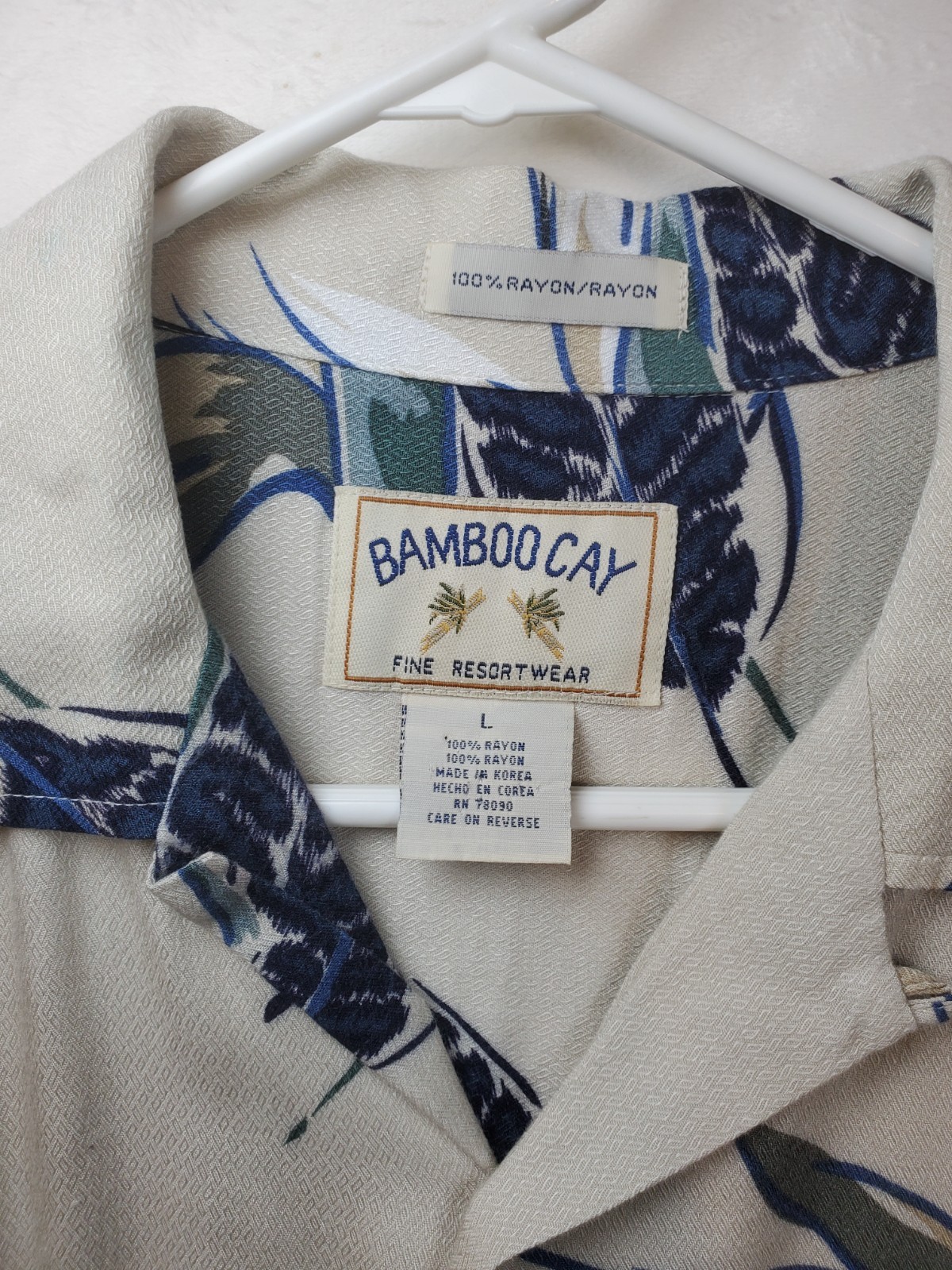 Bamboo Cay Men's Hawaiian Floral Button up 100% Rayon L Short sleeve Shirt gallery