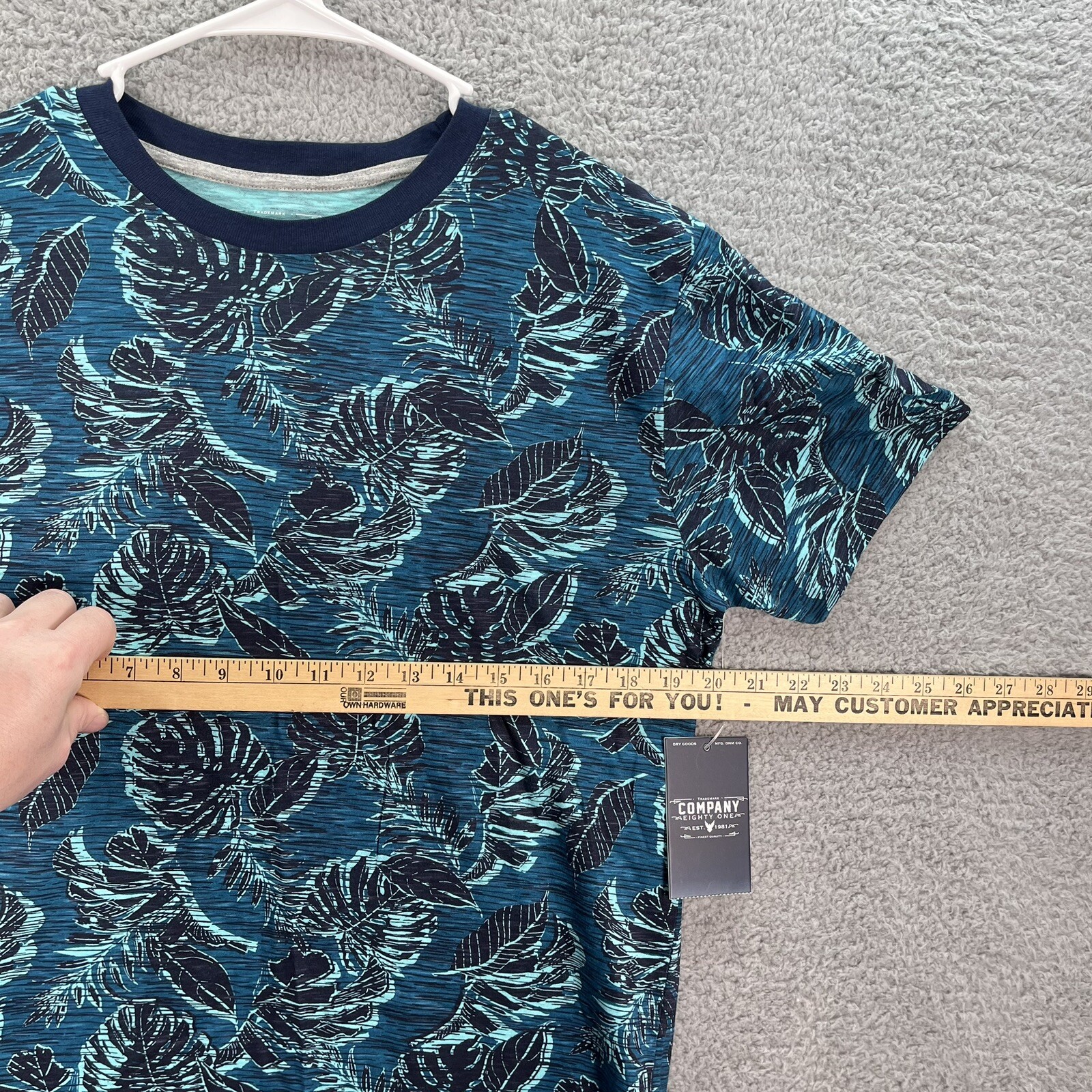 Trademark Company 81 Shirt Adult Medium Blue Preppy Aloha Beach Hawaiian NEW gallery