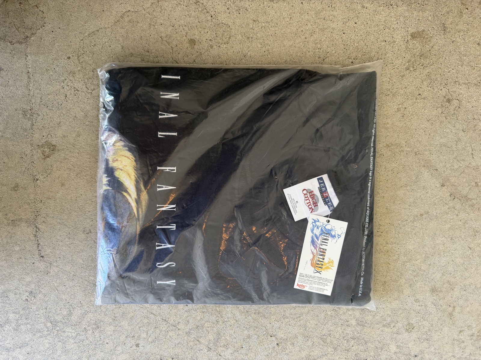 Deadstock Vintage Final Fantasy X Ixion Black T-Shirt Jerzees high cotton gallery