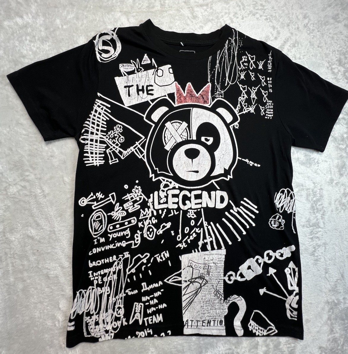 South Pole Black Graffiti Crown Bear Legend Graphic Shirt Size Medium Y2K gallery