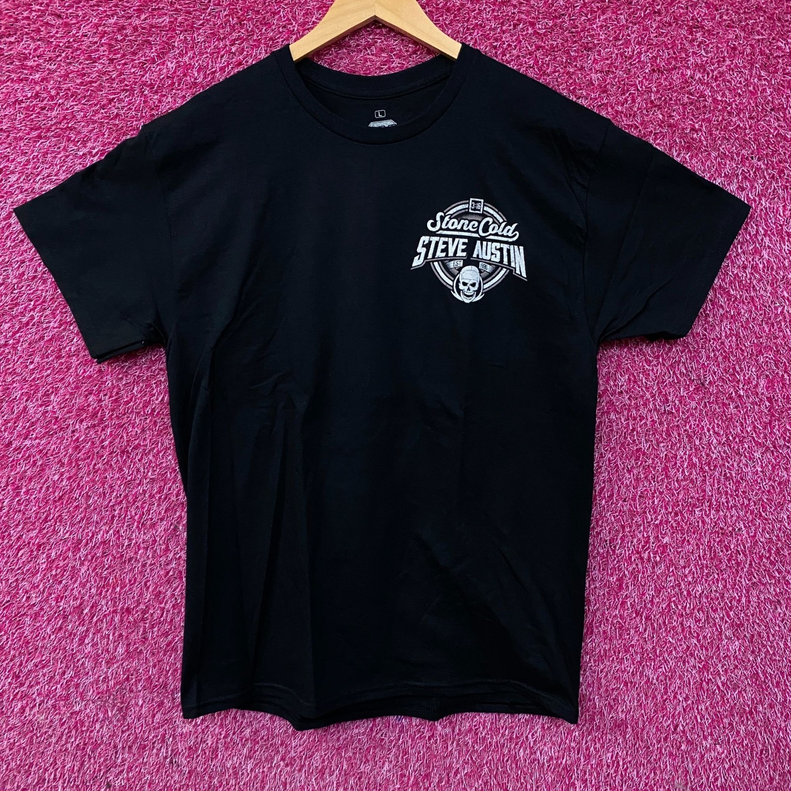 WWE "Stone Cold" Steve Austin 1997 Royal Rumble Winner Graphic T-Shirt Large gallery