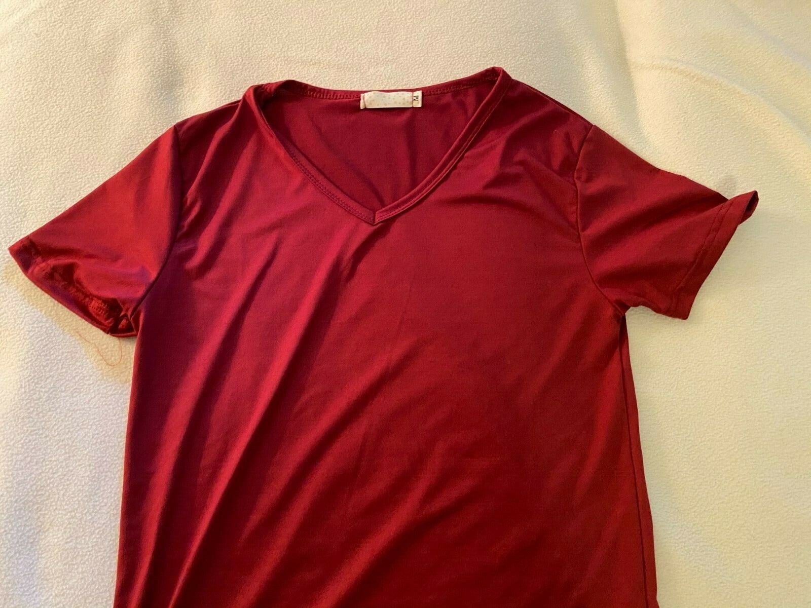 Men's V-Neck T-Shirt Medium Slim Fit NWOT , stretchy, dark red gallery